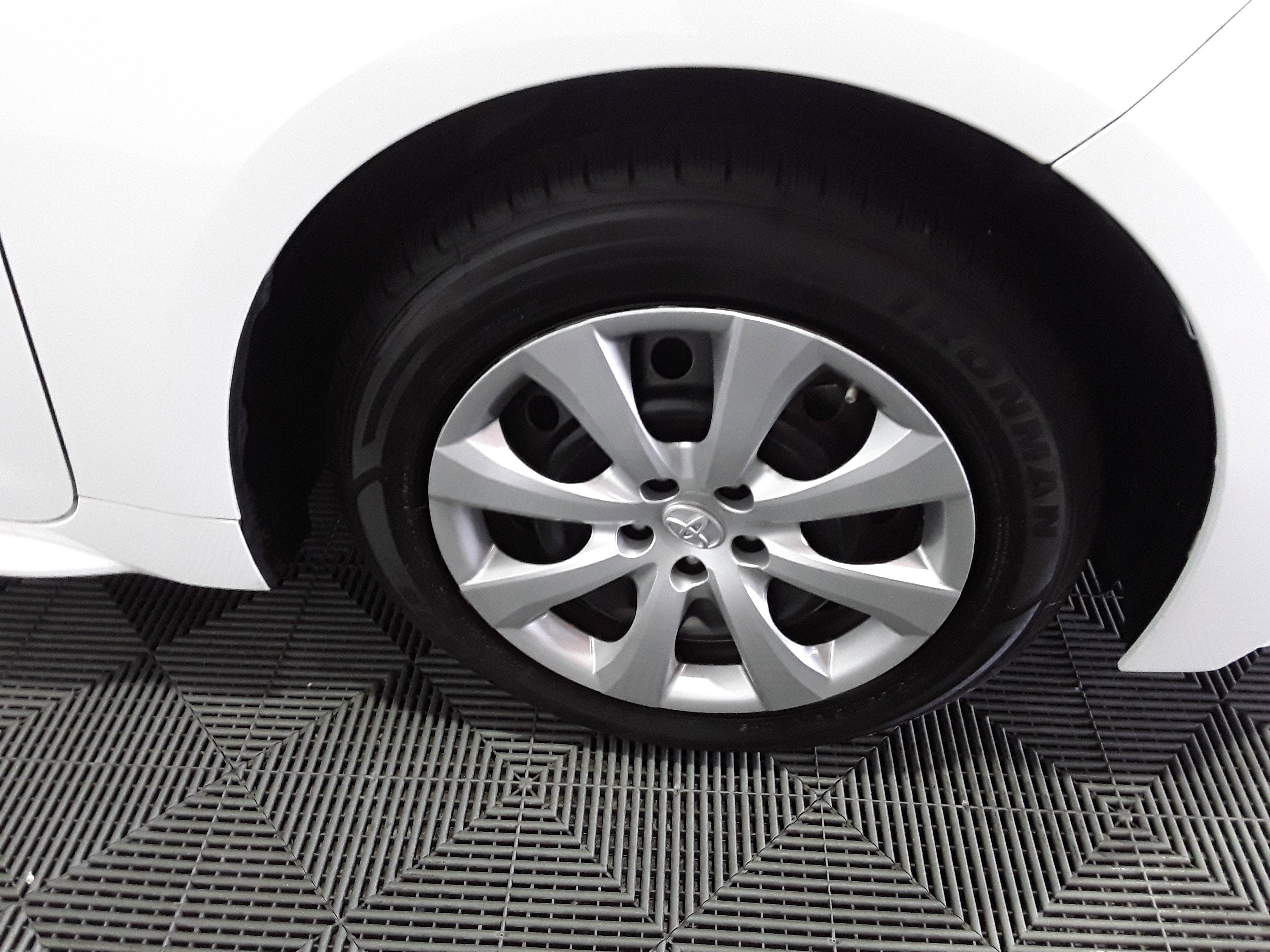 Image 6 of Used 2022 Toyota Corolla LE CVT