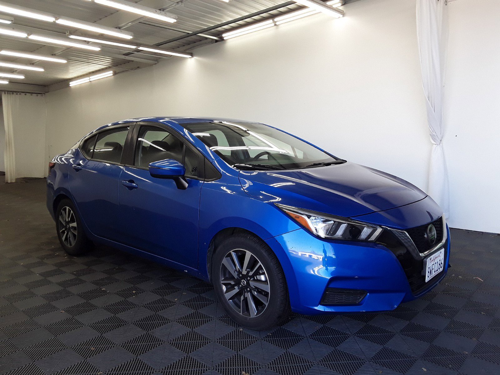 2021 Nissan Versa SV CVT