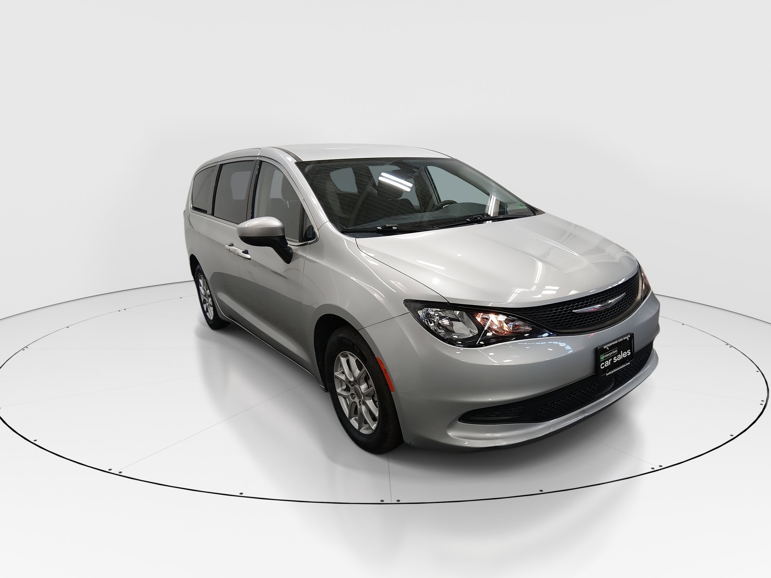 Used 2022 Chrysler Voyager LX FWD