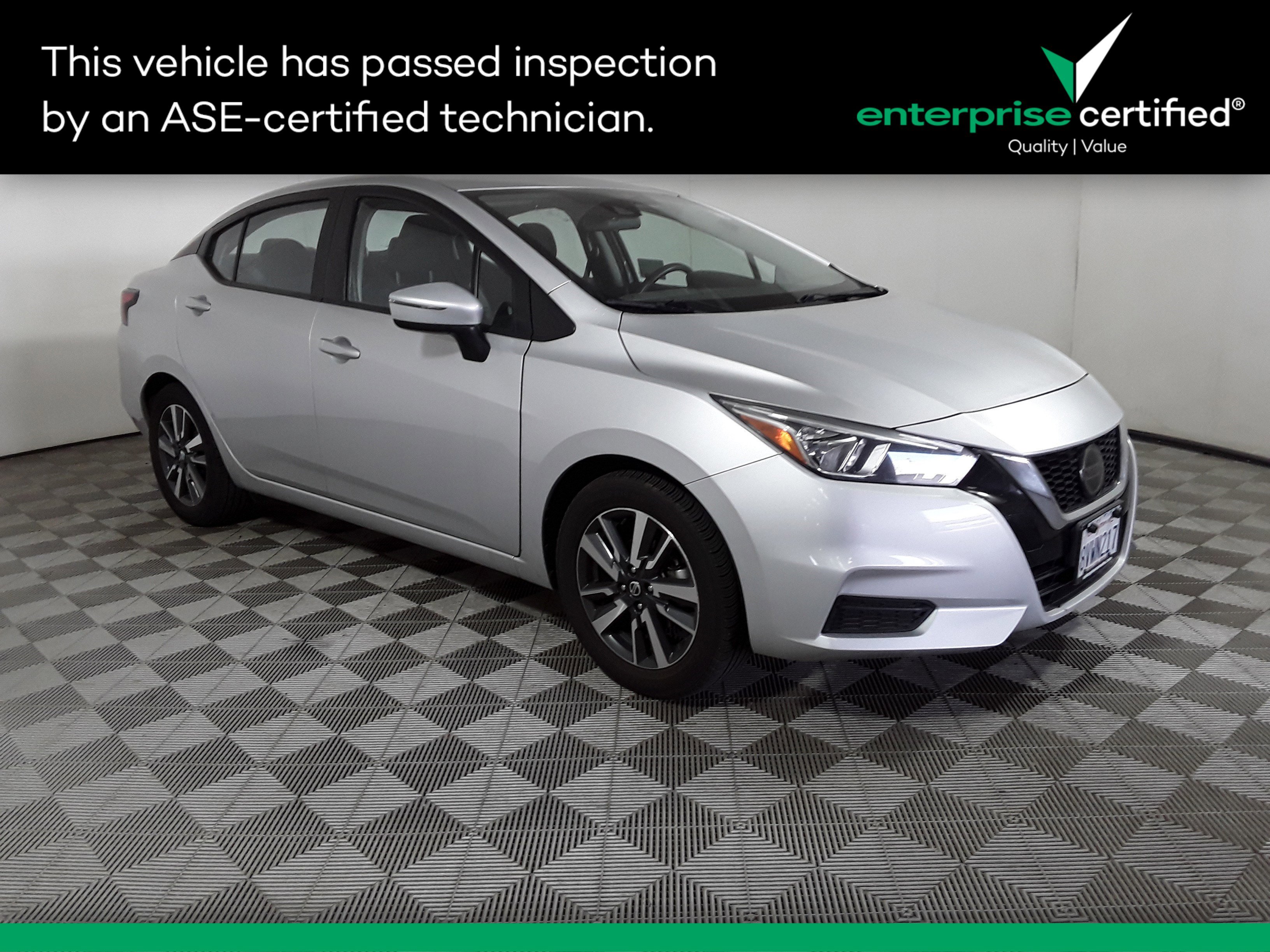 2021 Nissan Versa SV CVT