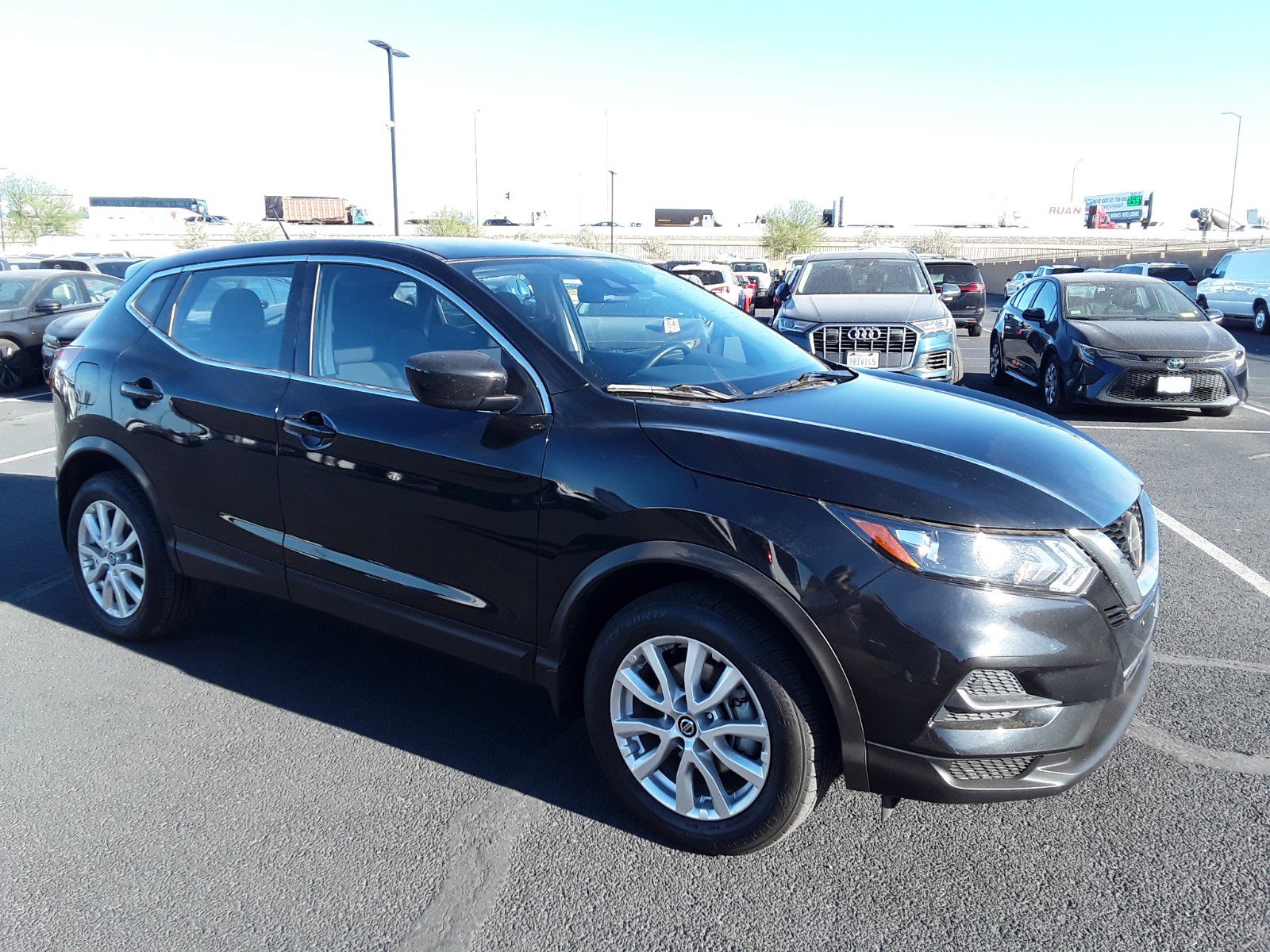 2022 Nissan Rogue Sport FWD S