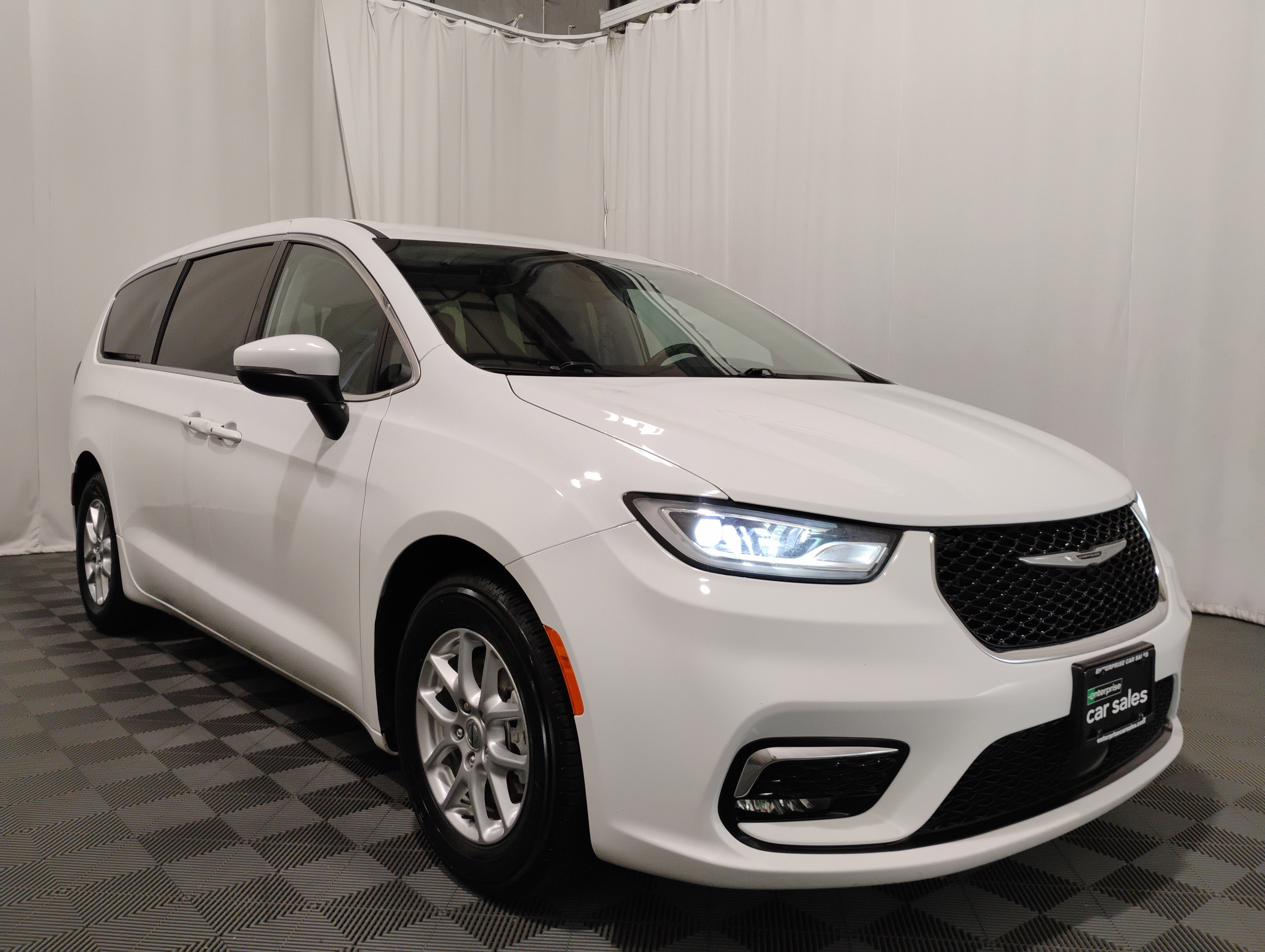 2023 Chrysler Pacifica Touring L FWD