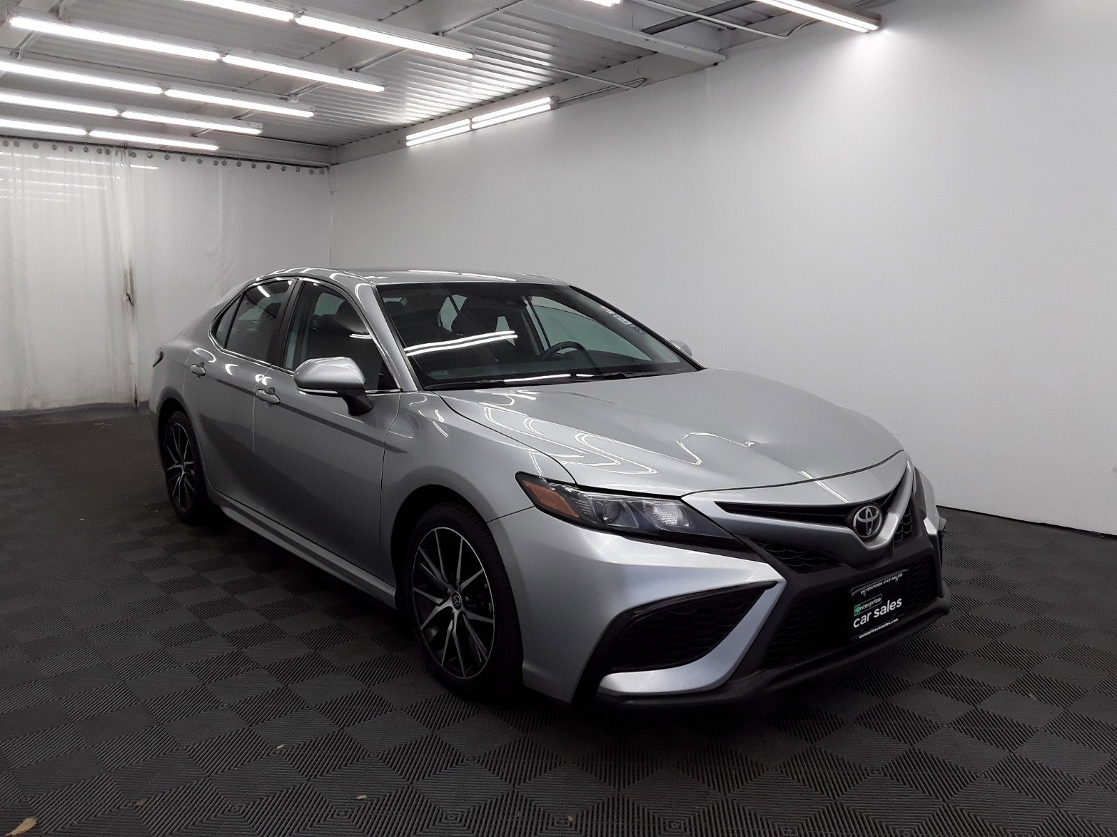 2022 Toyota Camry SE Auto