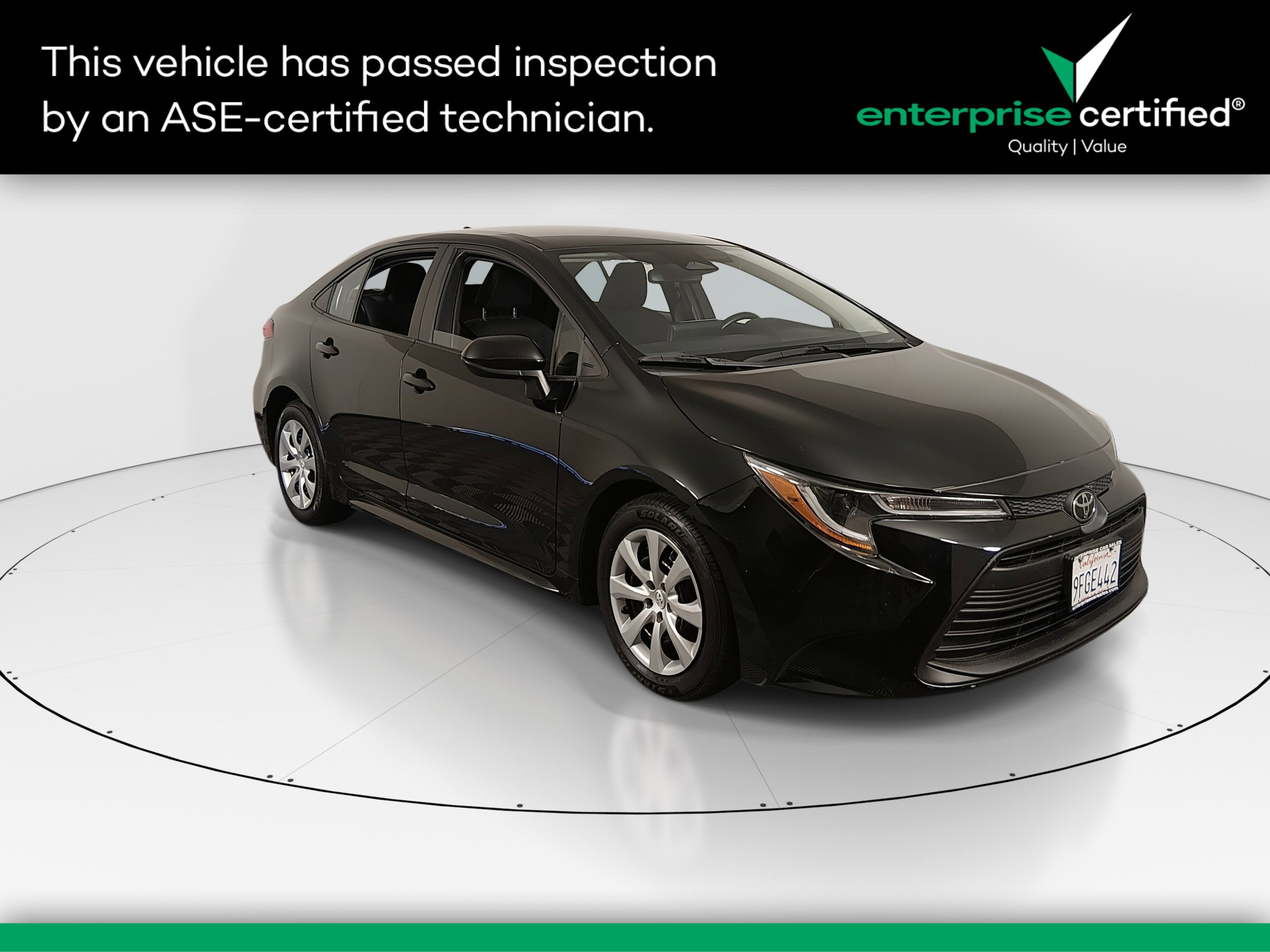 2023 Toyota Corolla LE's photo