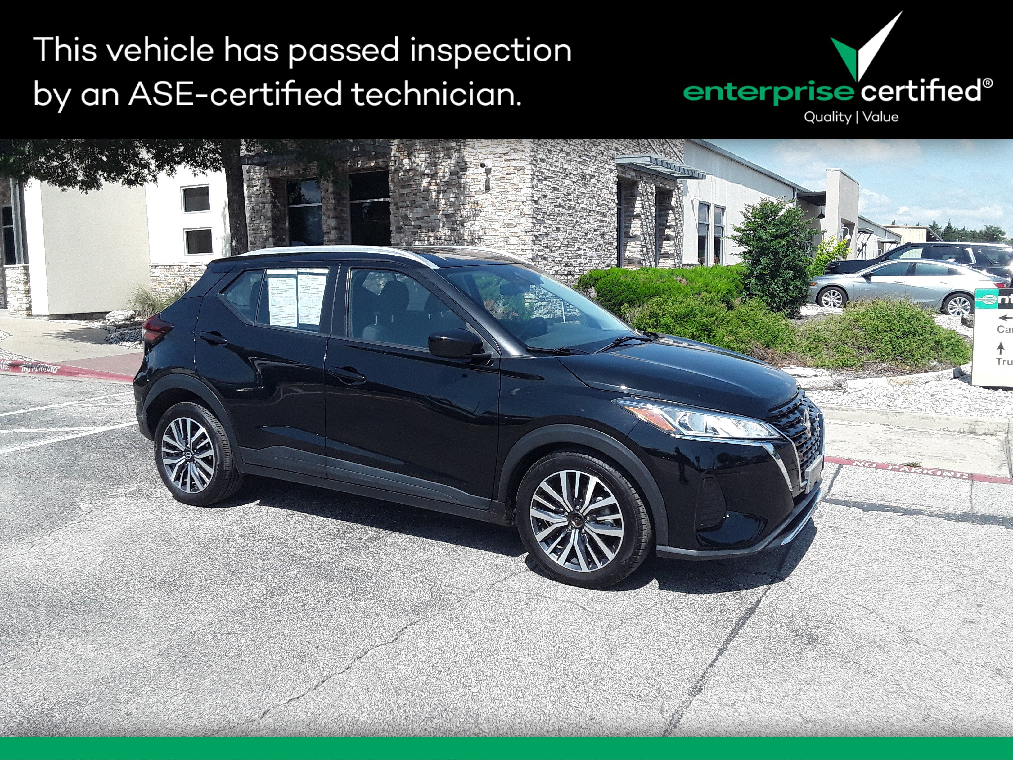 2022 Nissan Kicks SV FWD