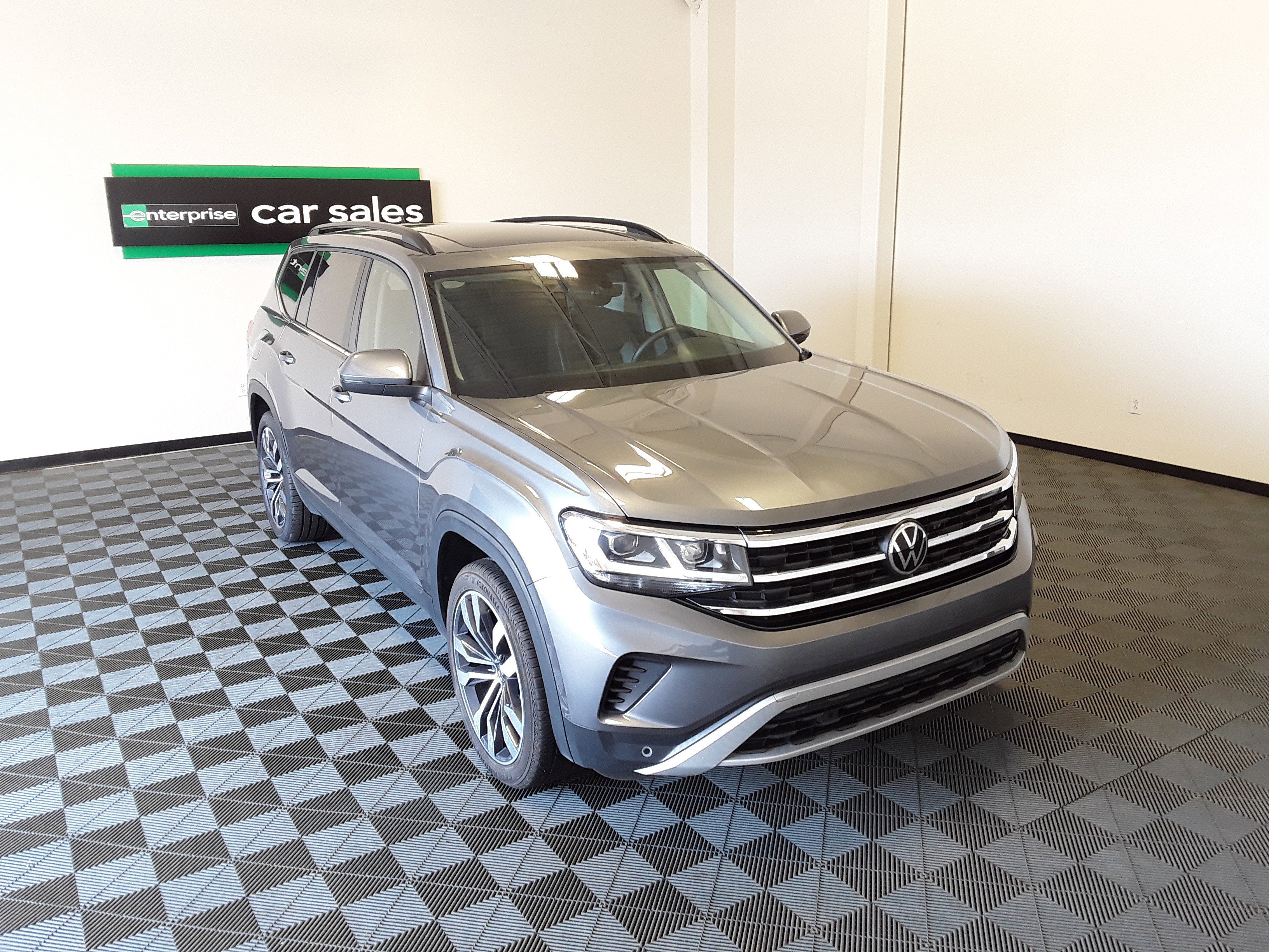 2022 Volkswagen Atlas 3.6L V6 SE w/Technology FWD