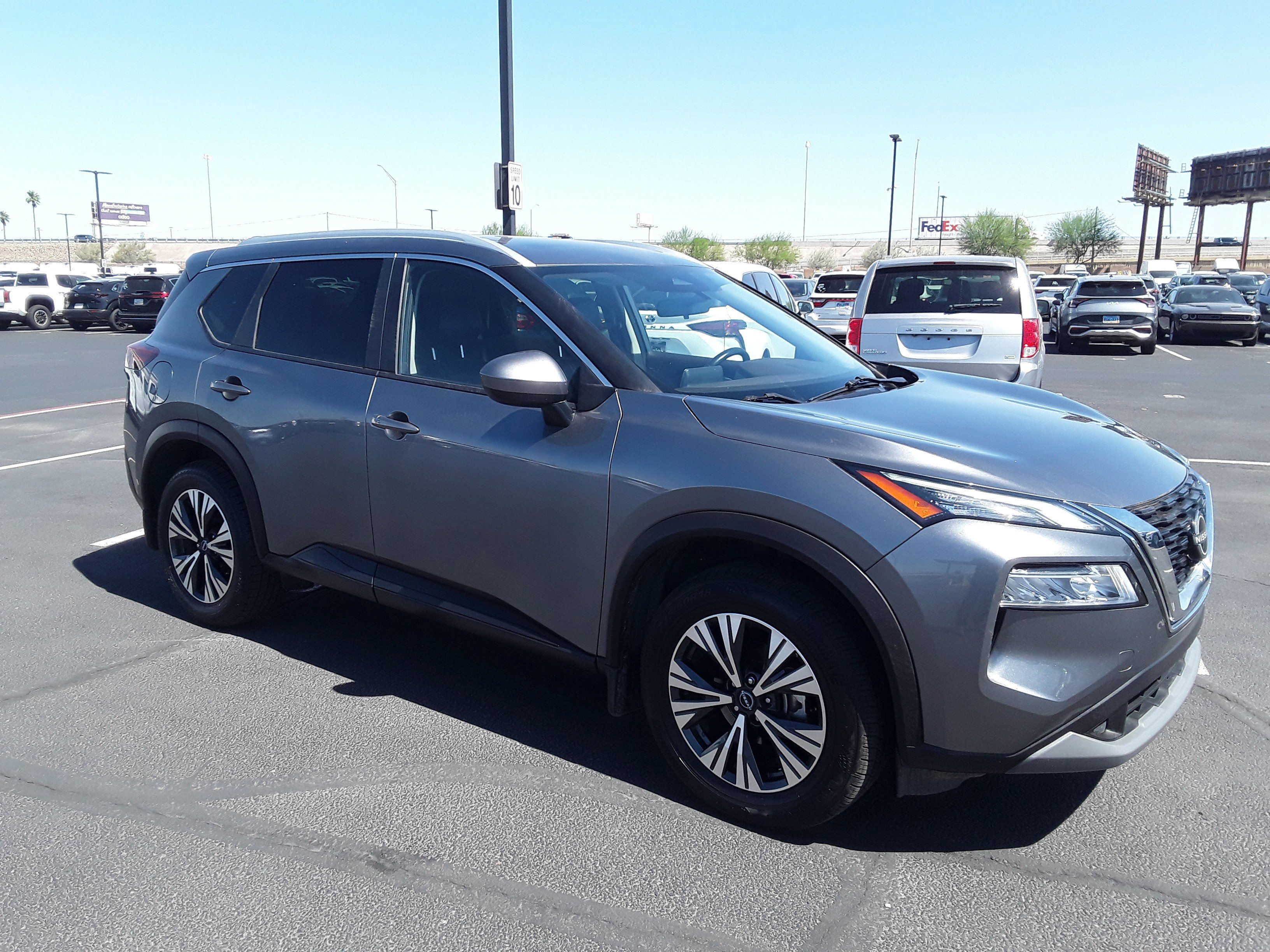 2023 Nissan Rogue FWD SV