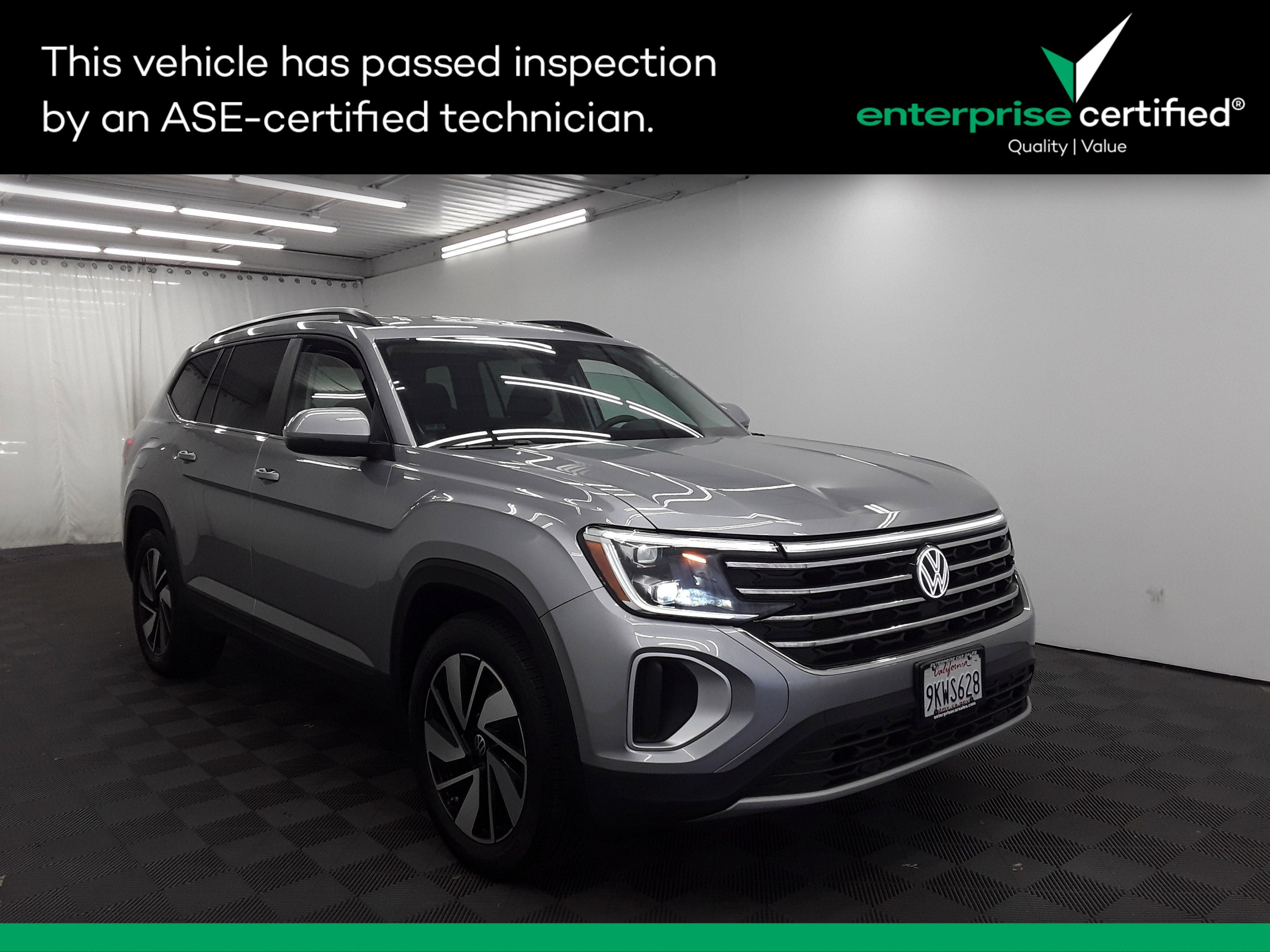 Used 2024 Volkswagen Atlas 2.0T SE w/Technology FWD
