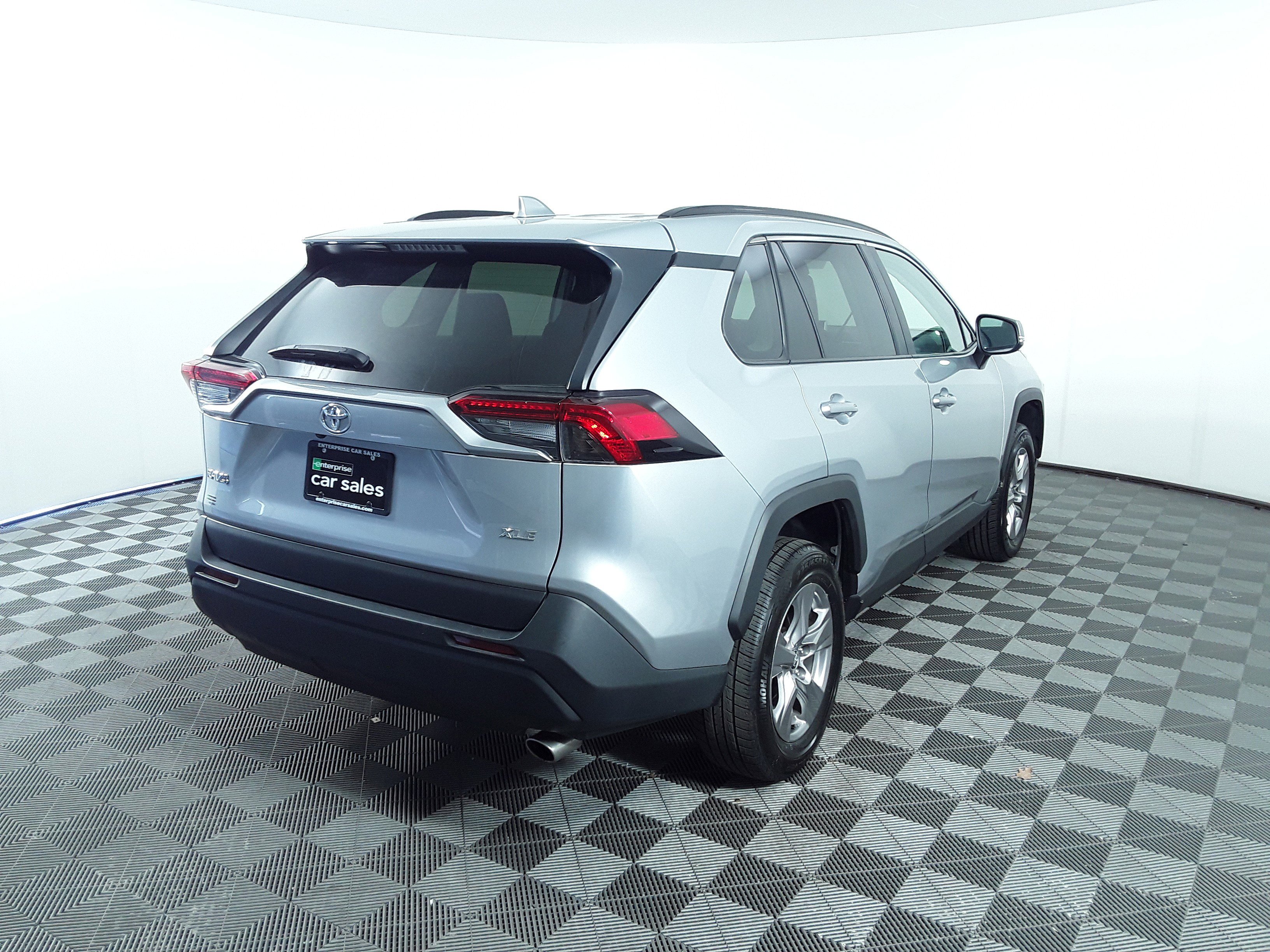 2023 Toyota RAV4 XLE FWD