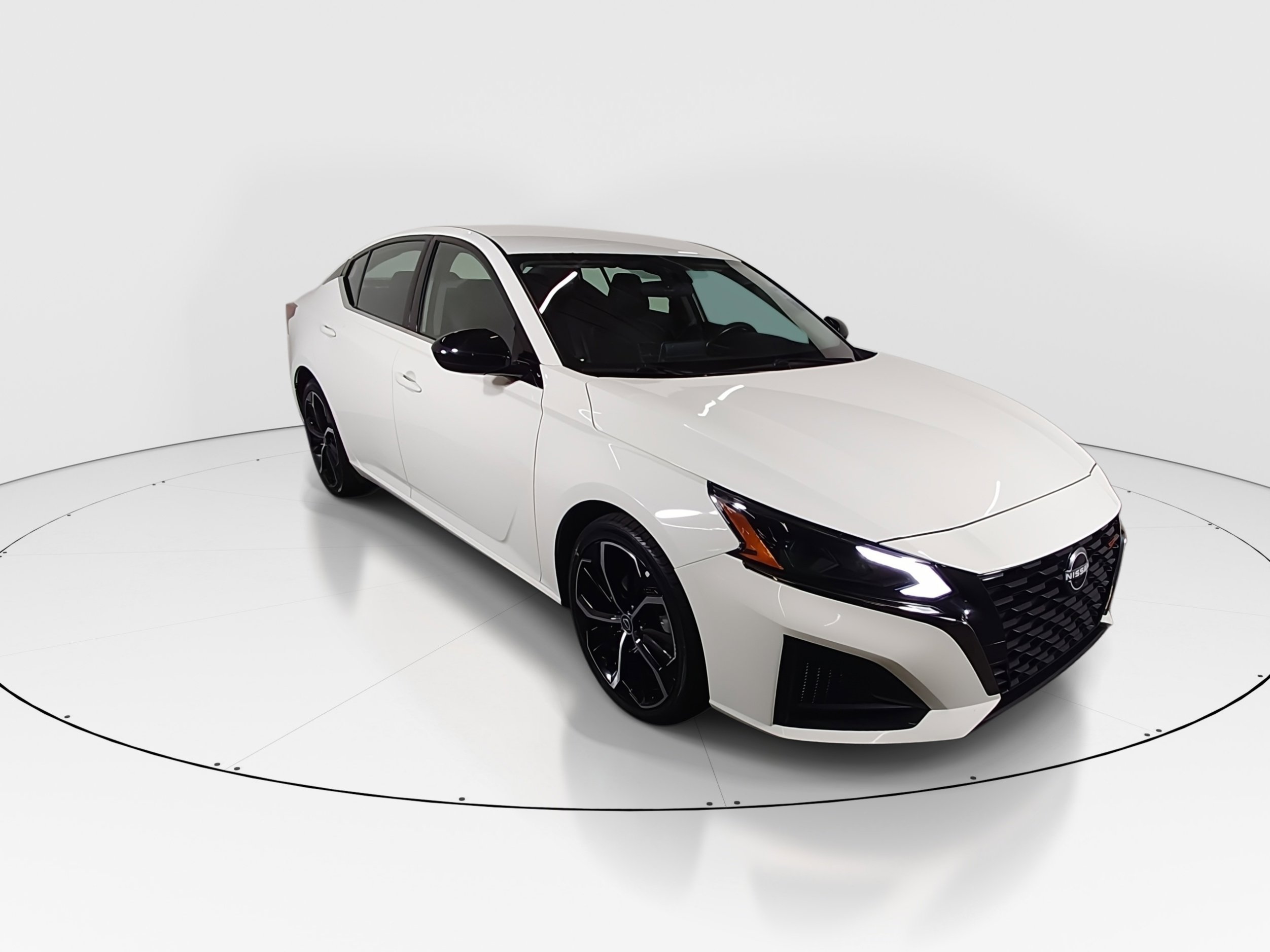 2024 Nissan Altima SR