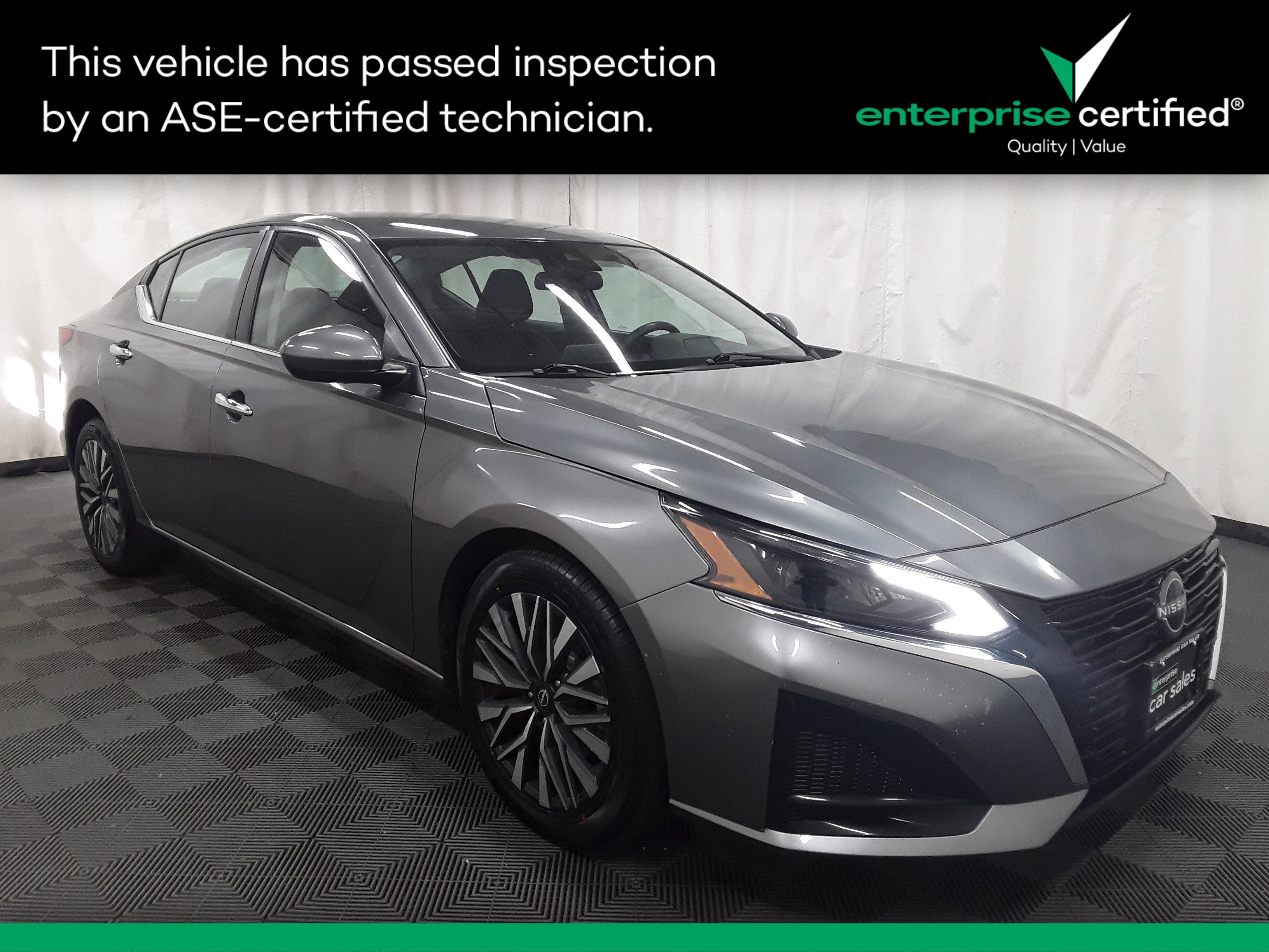 Used 2023 Nissan Altima 2.5 SV Sedan