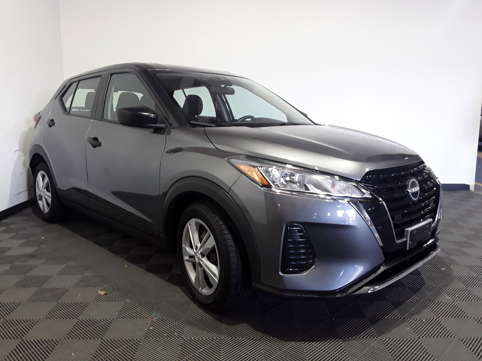 Used 2022 Nissan Kicks S FWD