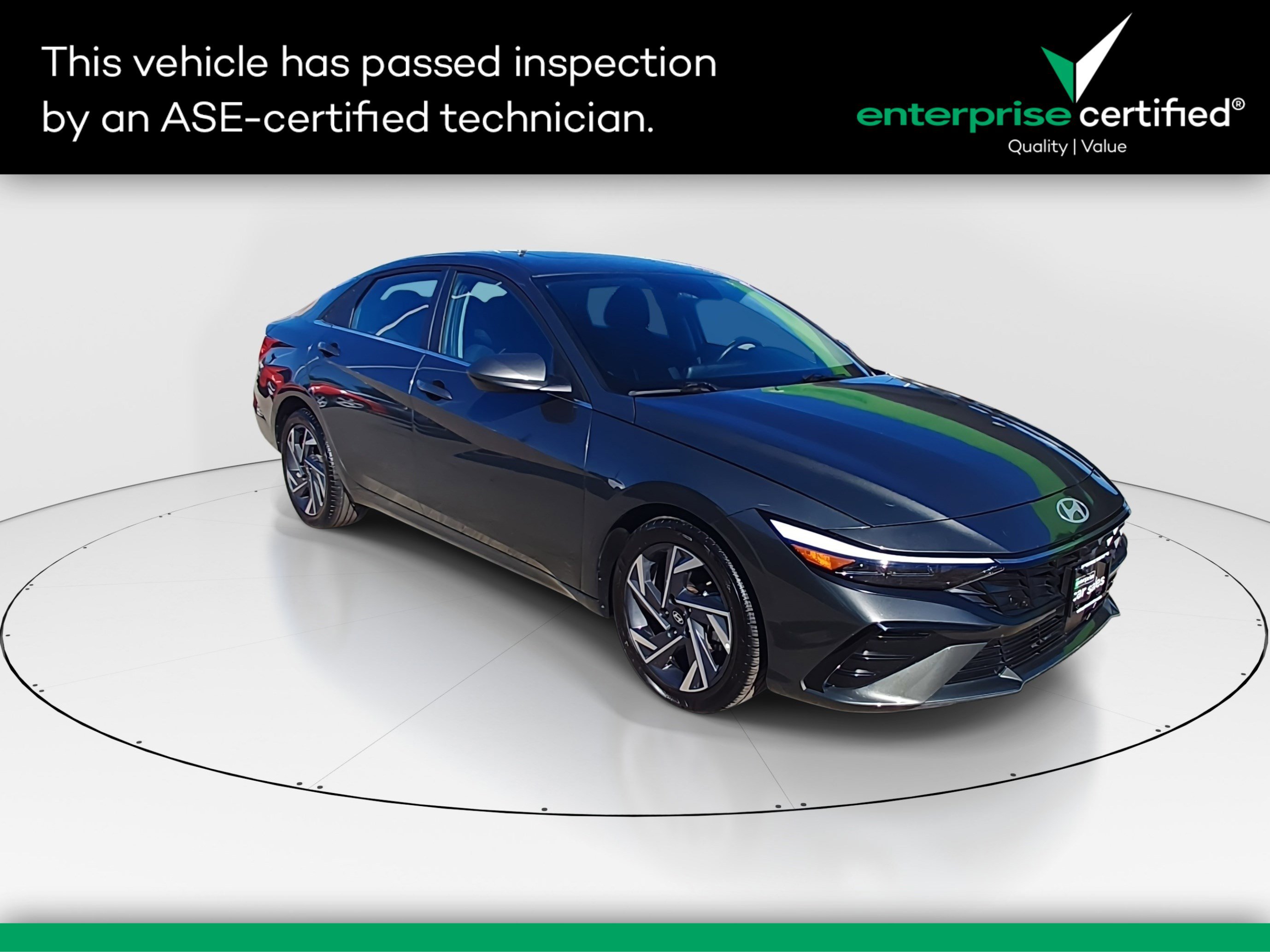 2025 Hyundai Elantra SEL's photo