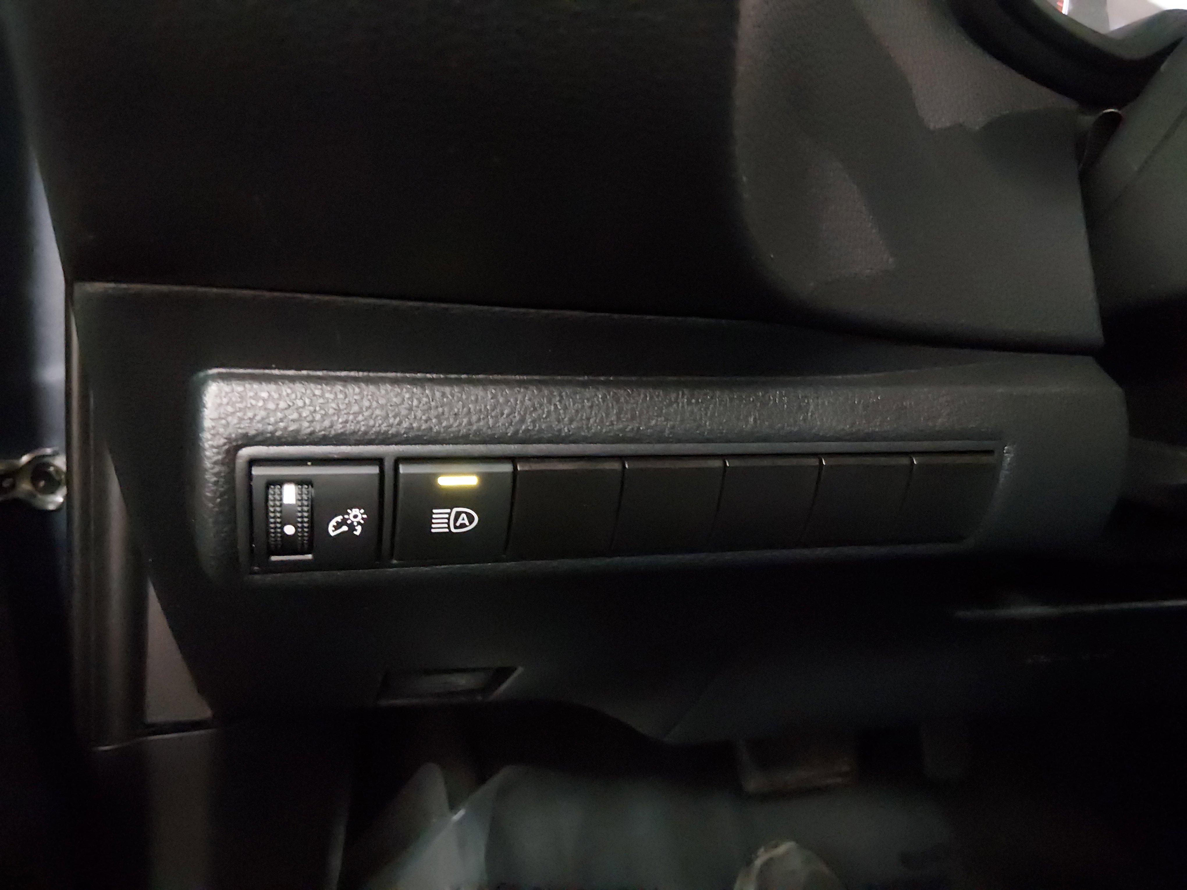 2024 Toyota Corolla LE - Photo 13