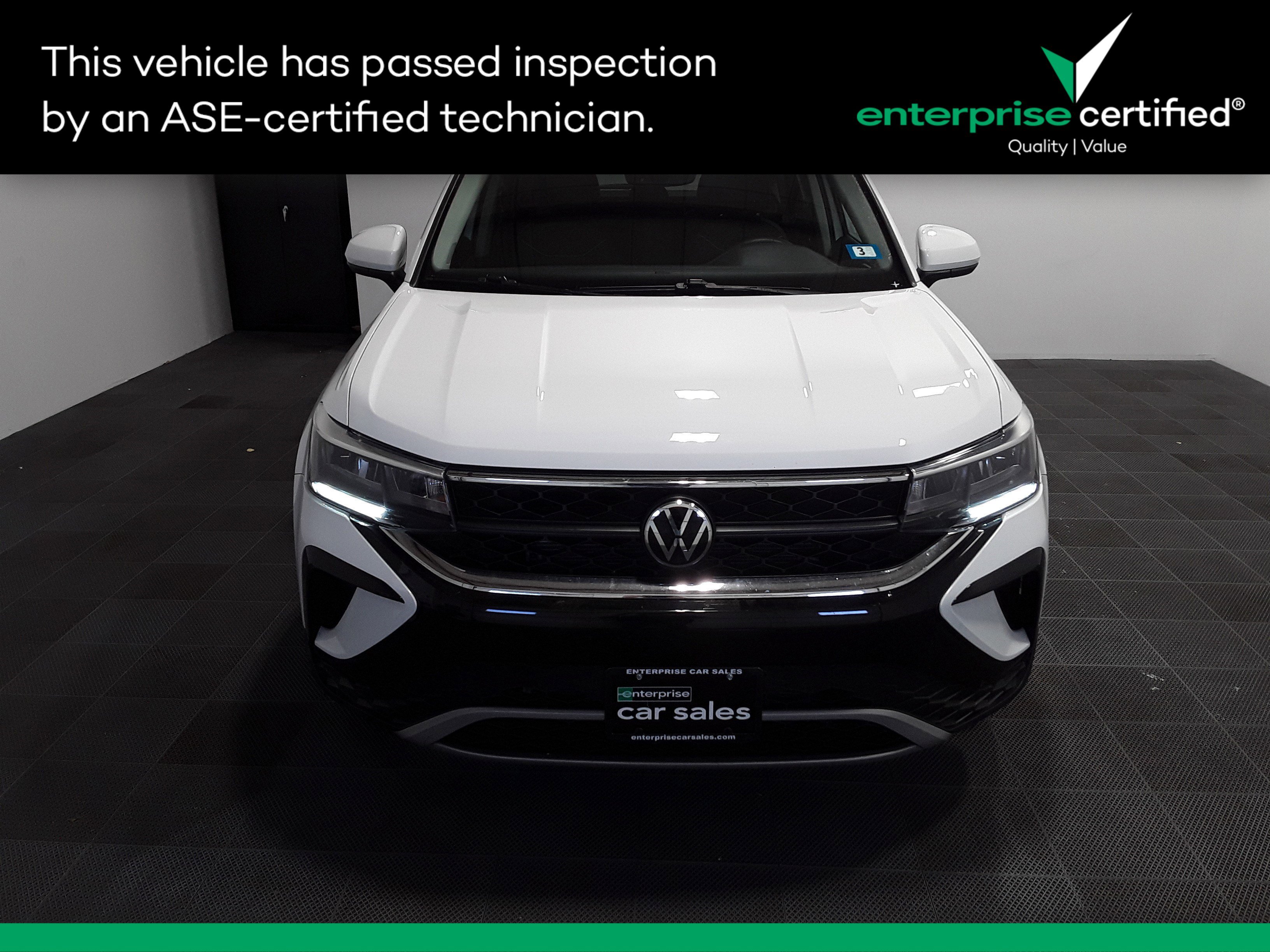 2023 Volkswagen Taos SE FWD