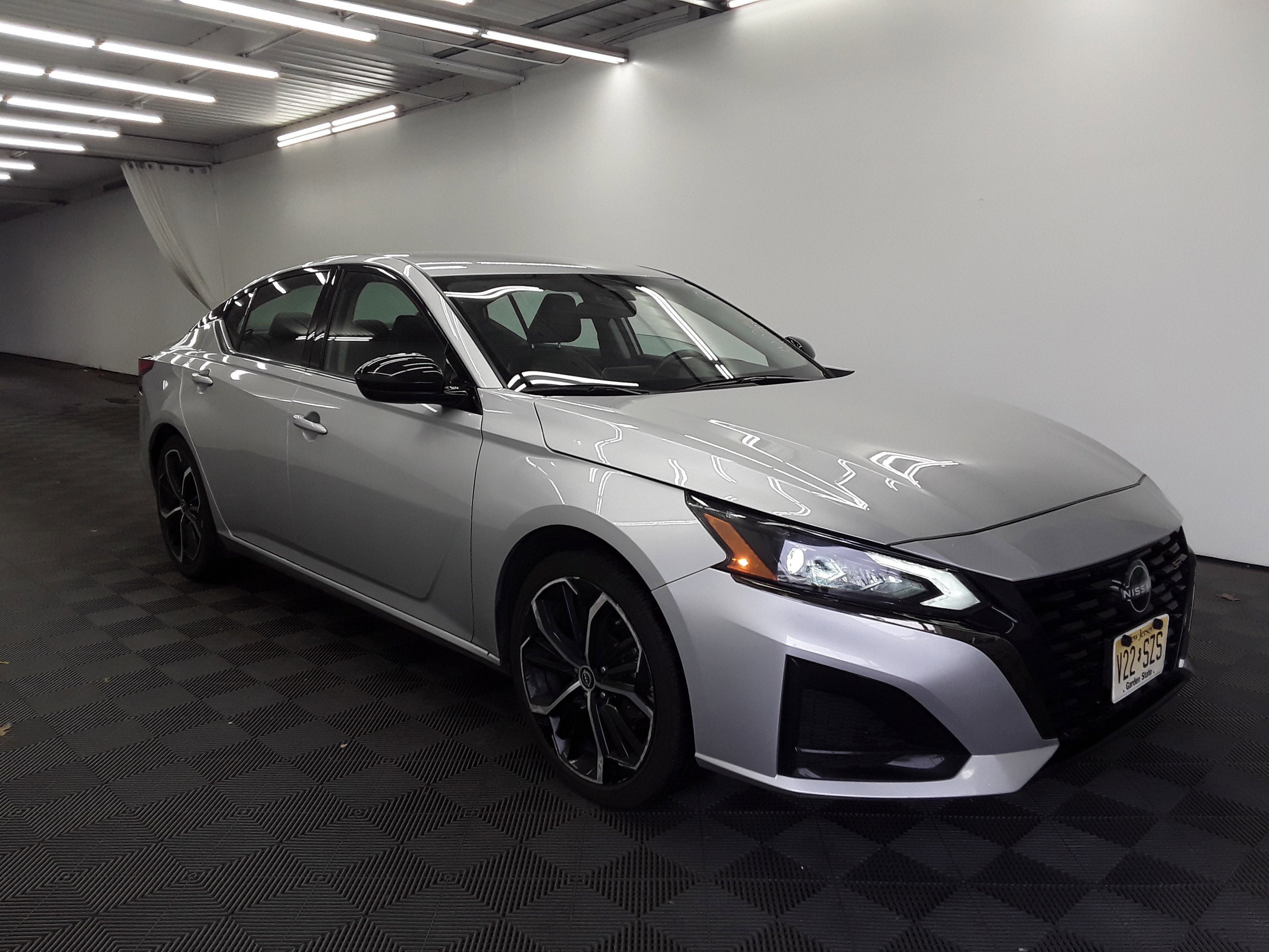 Used 2024 Nissan Altima 2.5 SR Sedan