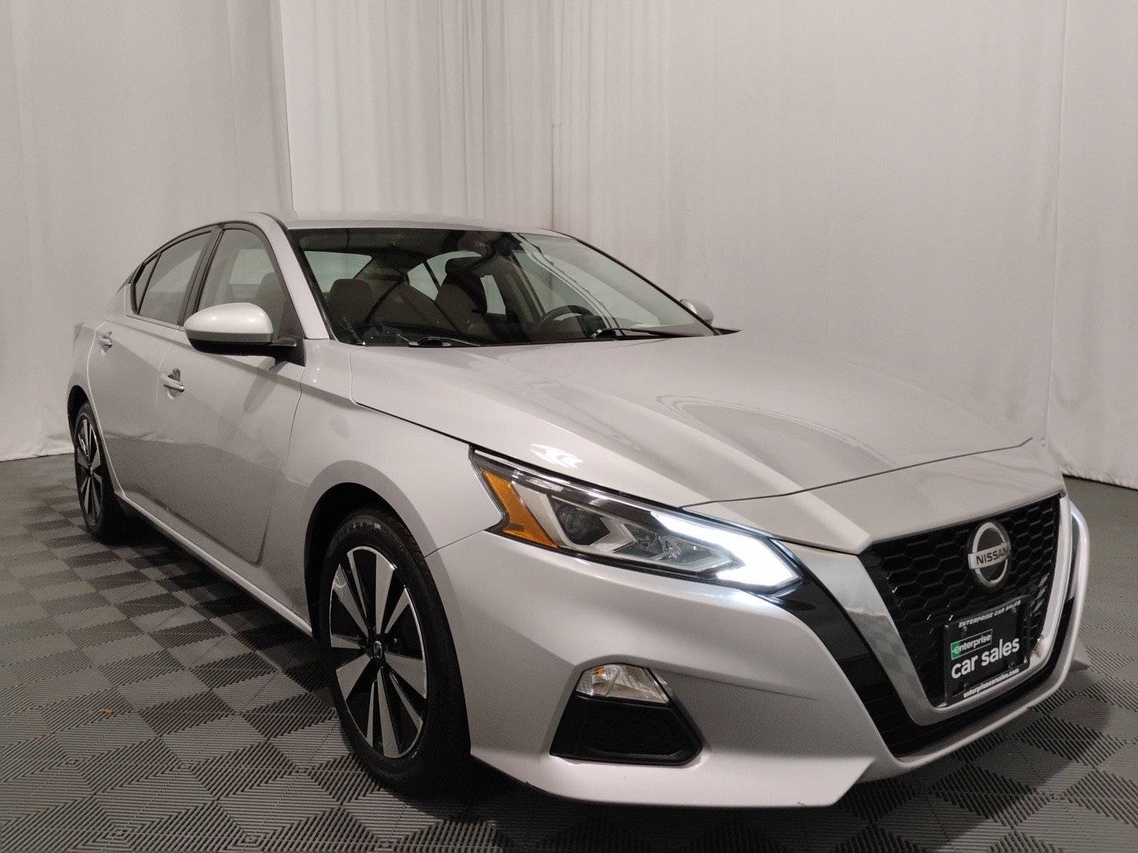 2021 Nissan Altima 2.5 SV Sedan