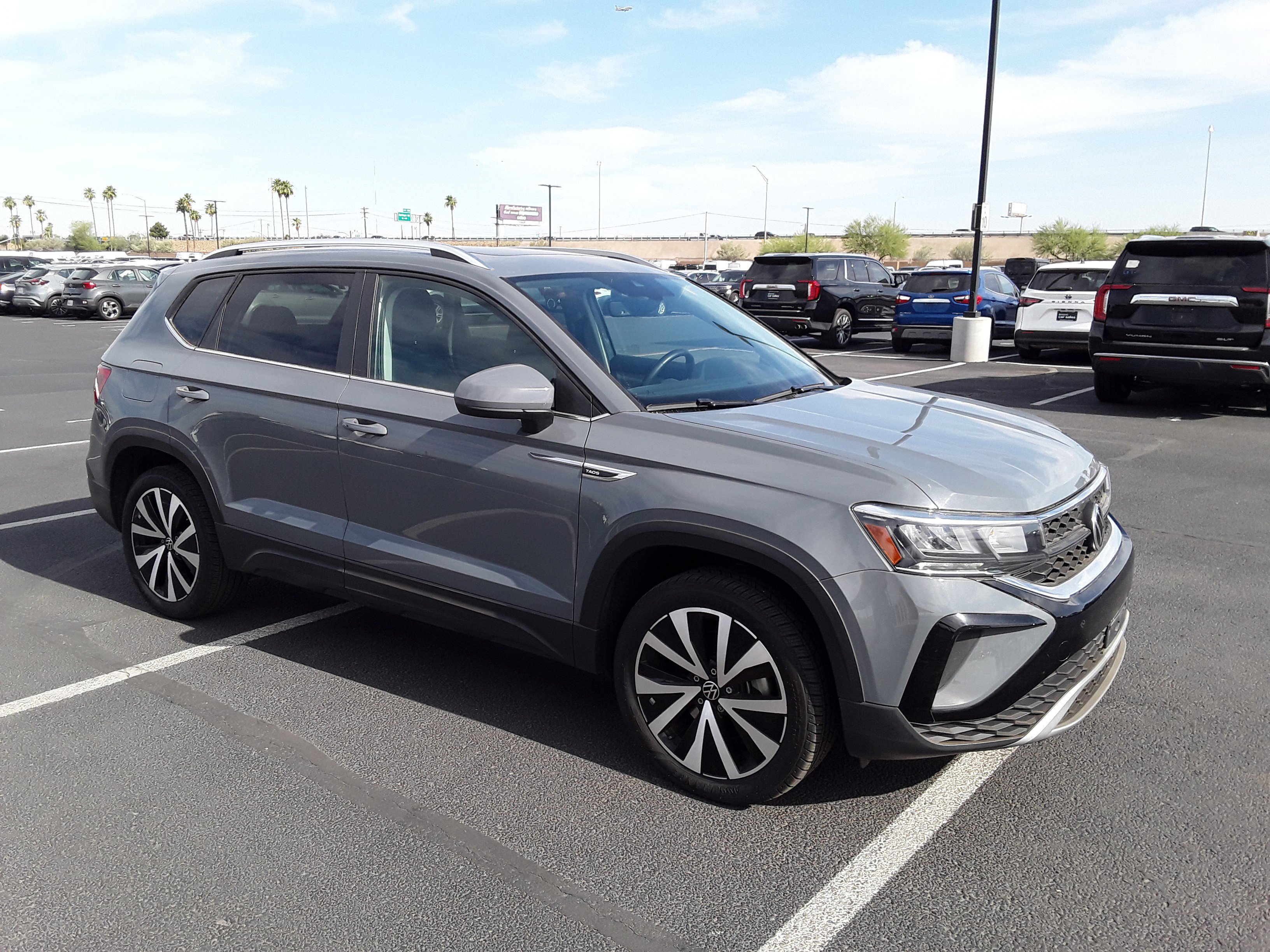 2022 Volkswagen Taos SE FWD