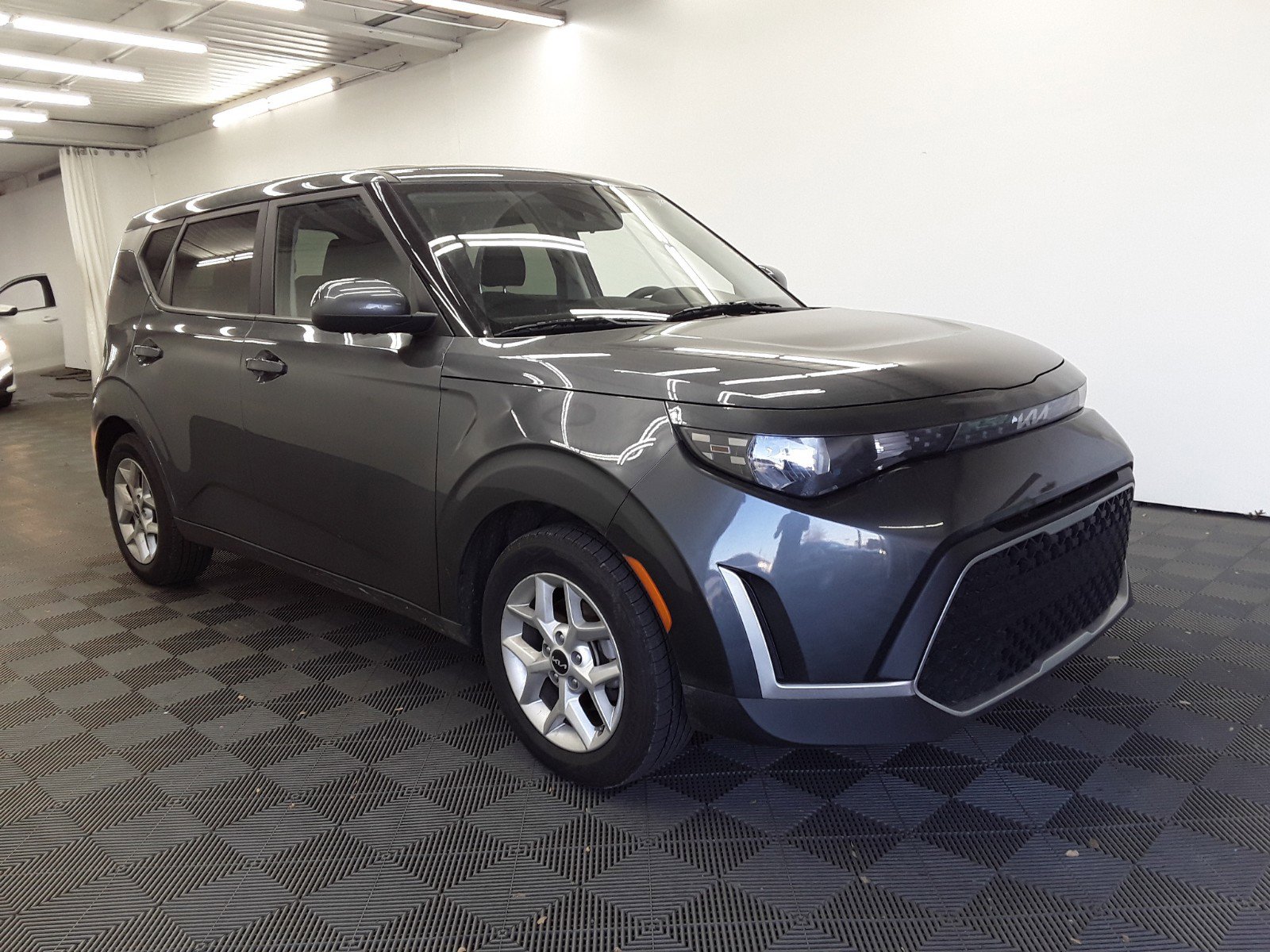 2023 Kia Soul LX IVT