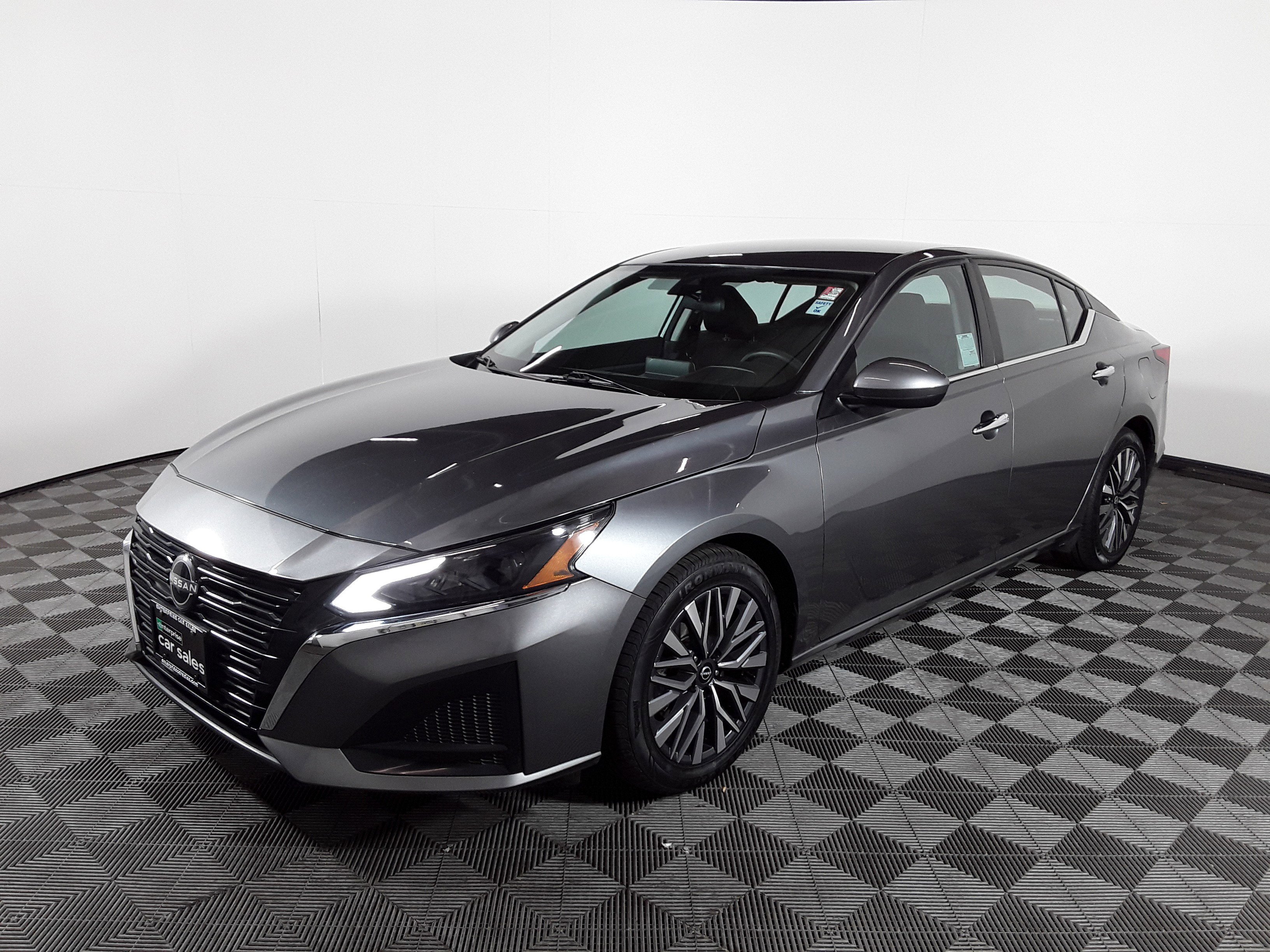 2023 Nissan Altima 2.5 SV Sedan