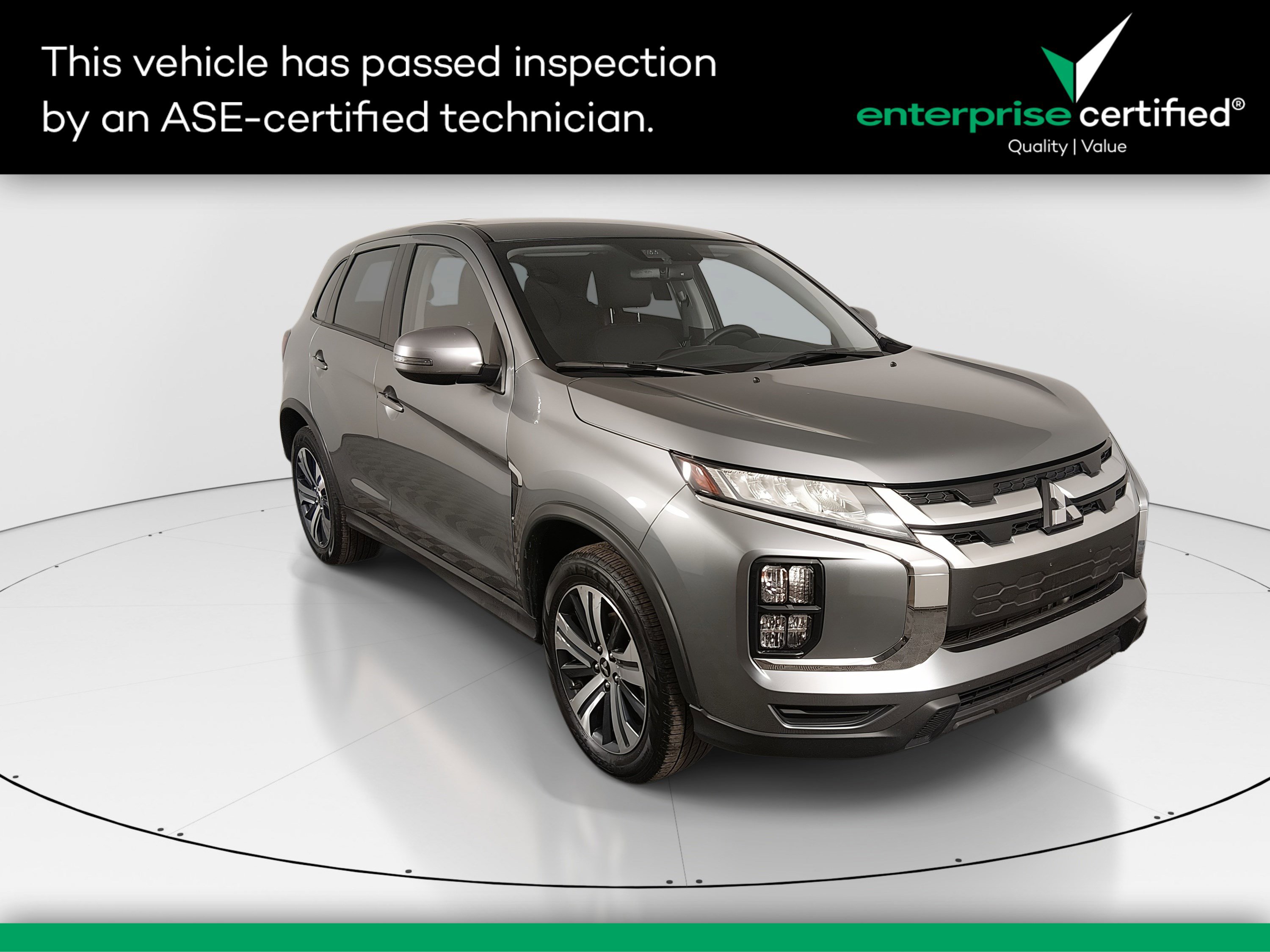 2025 Mitsubishi Outlander Sport SE's photo