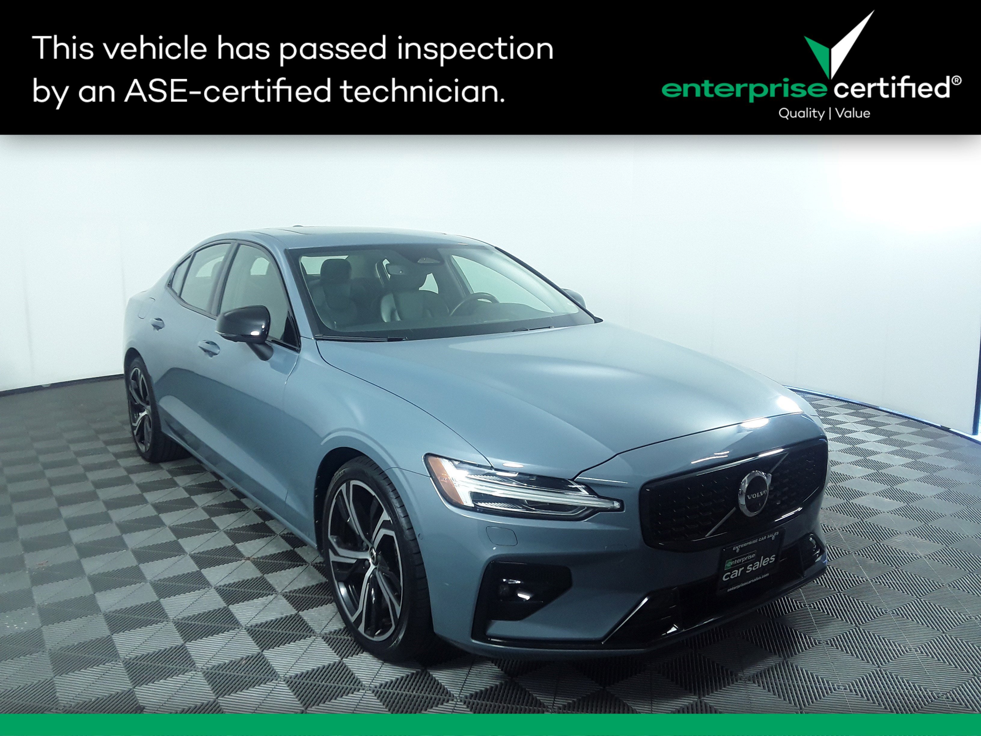Used 2024 Volvo S60 B5 FWD Plus Dark Theme