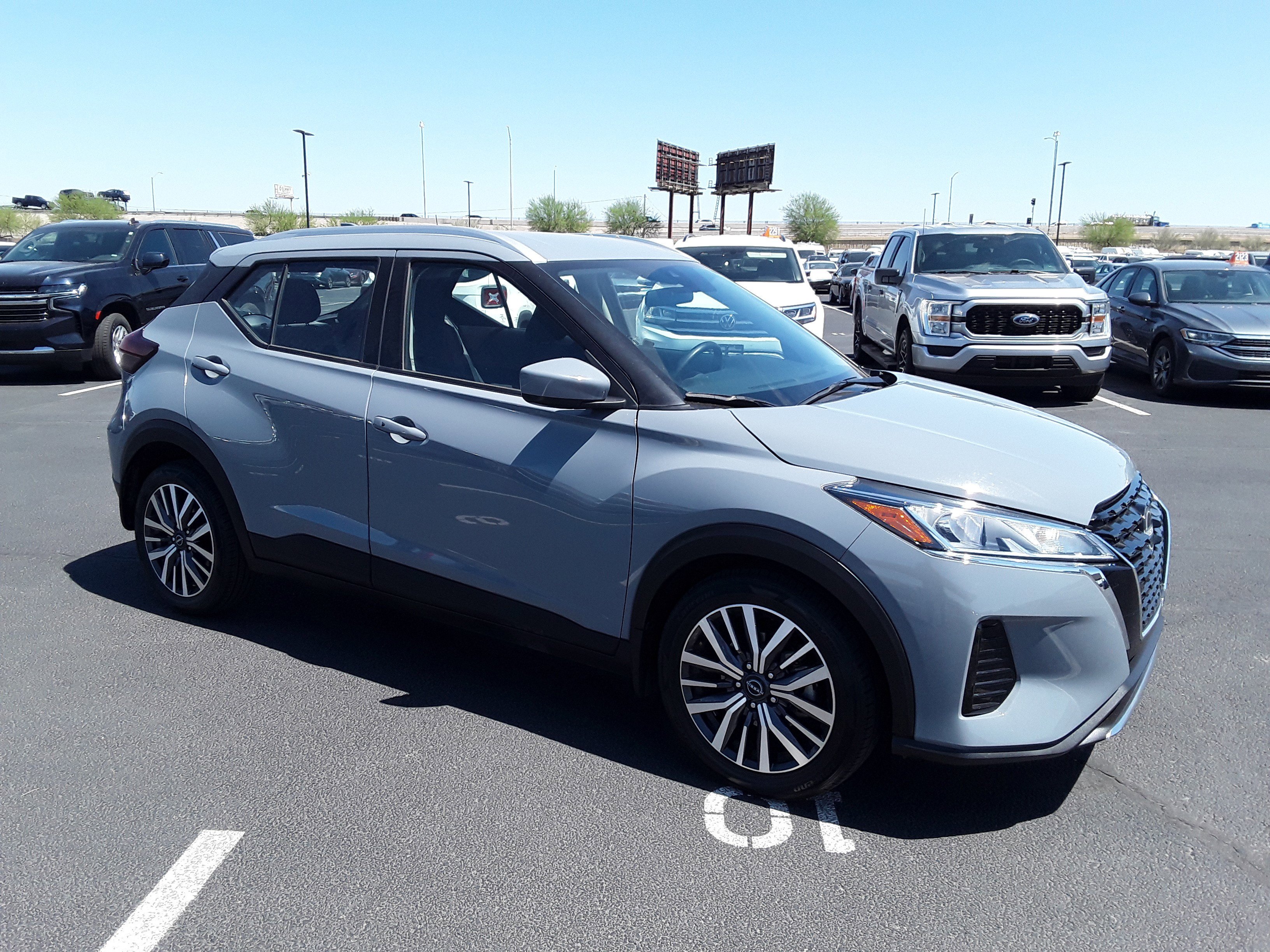 2023 Nissan Kicks SV FWD
