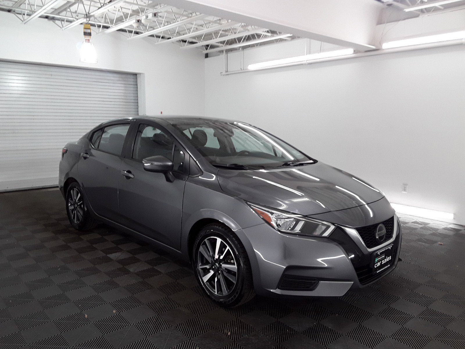 2021 Nissan Versa SV CVT