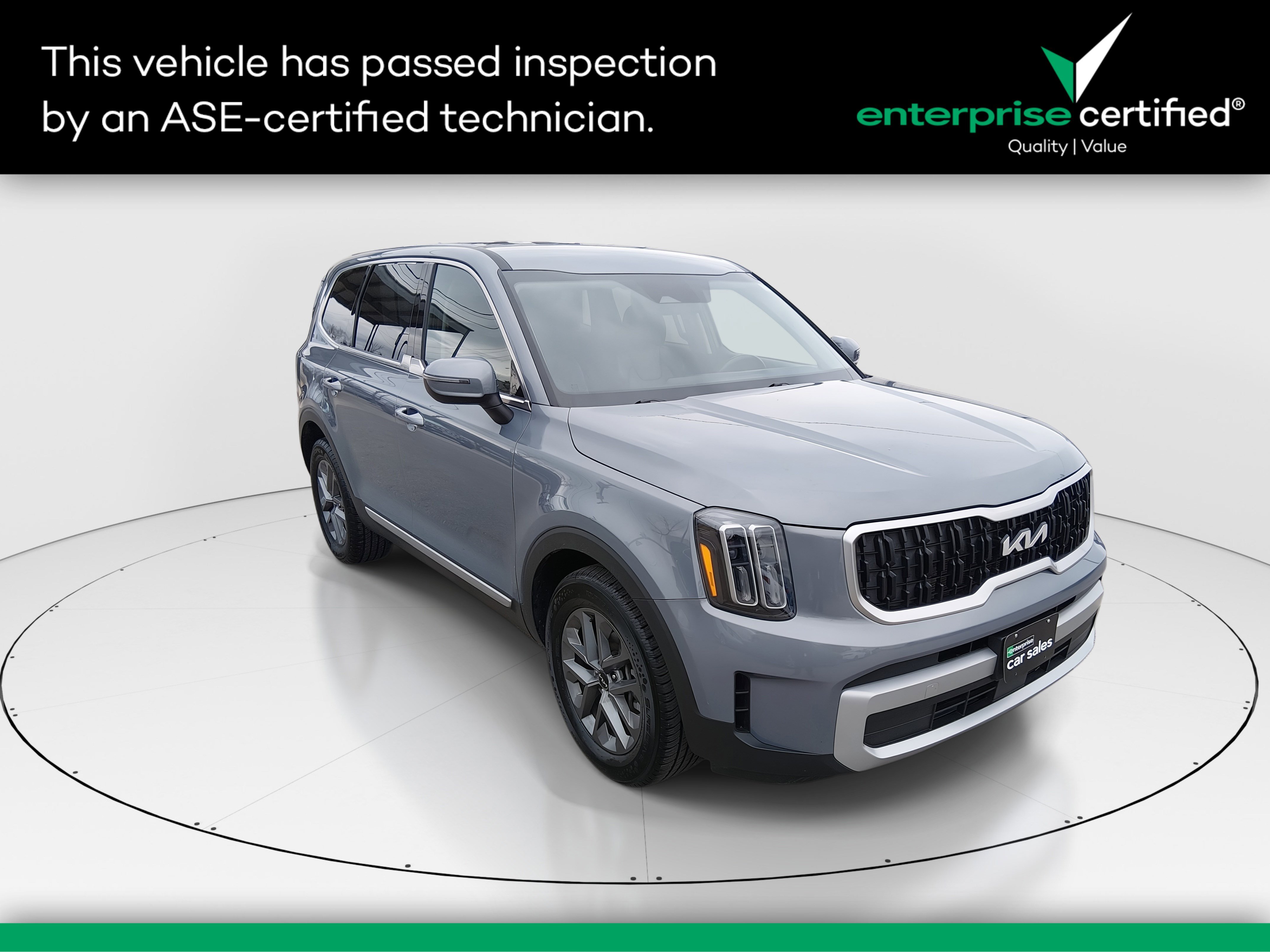 2024 Kia Telluride LX's photo