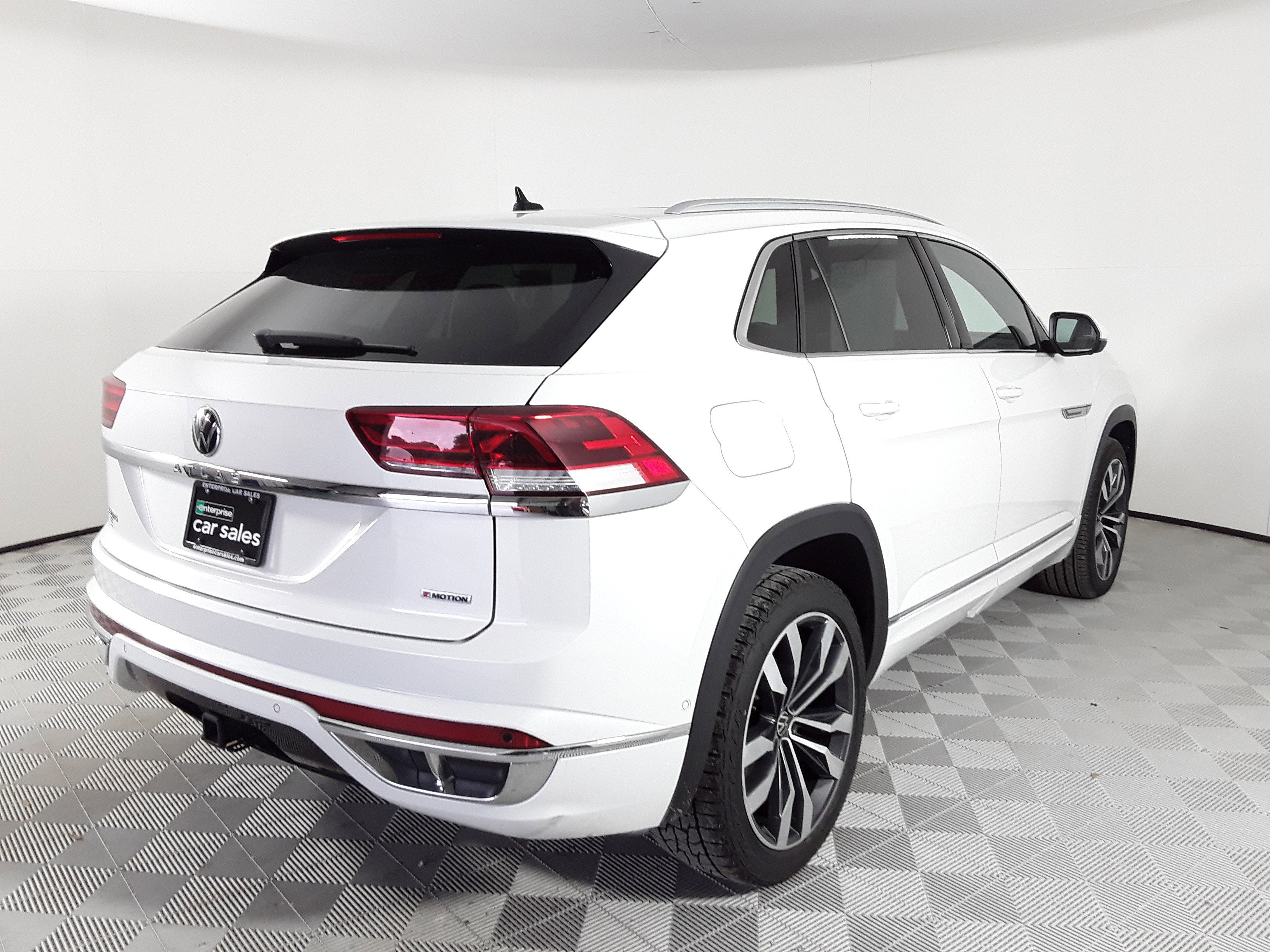 Image 3 of Used 2022 Volkswagen Atlas Cross Sport 3.6L V6 SEL Premium R-Line 4MOTION