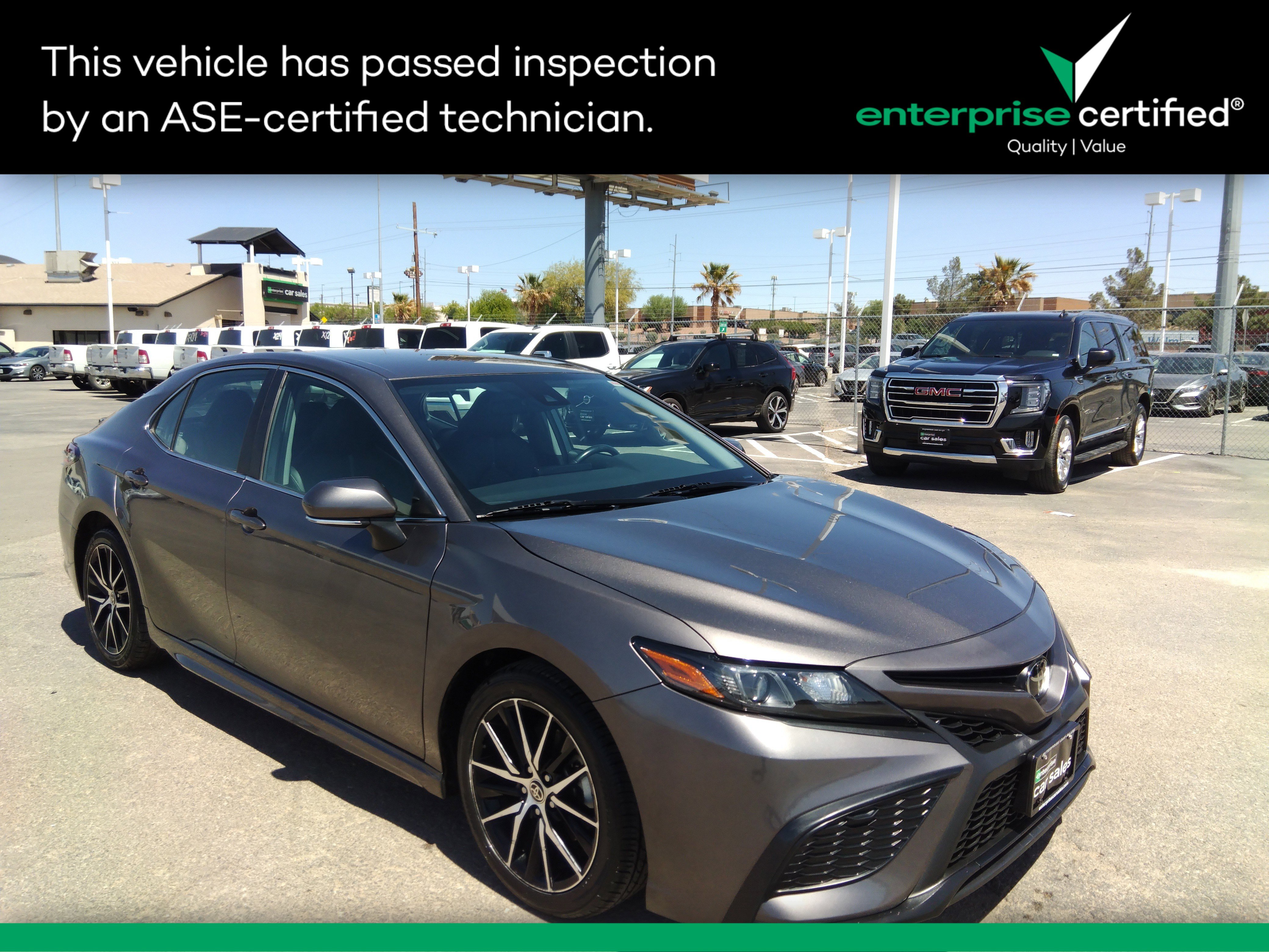 2022 Toyota Camry SE Auto