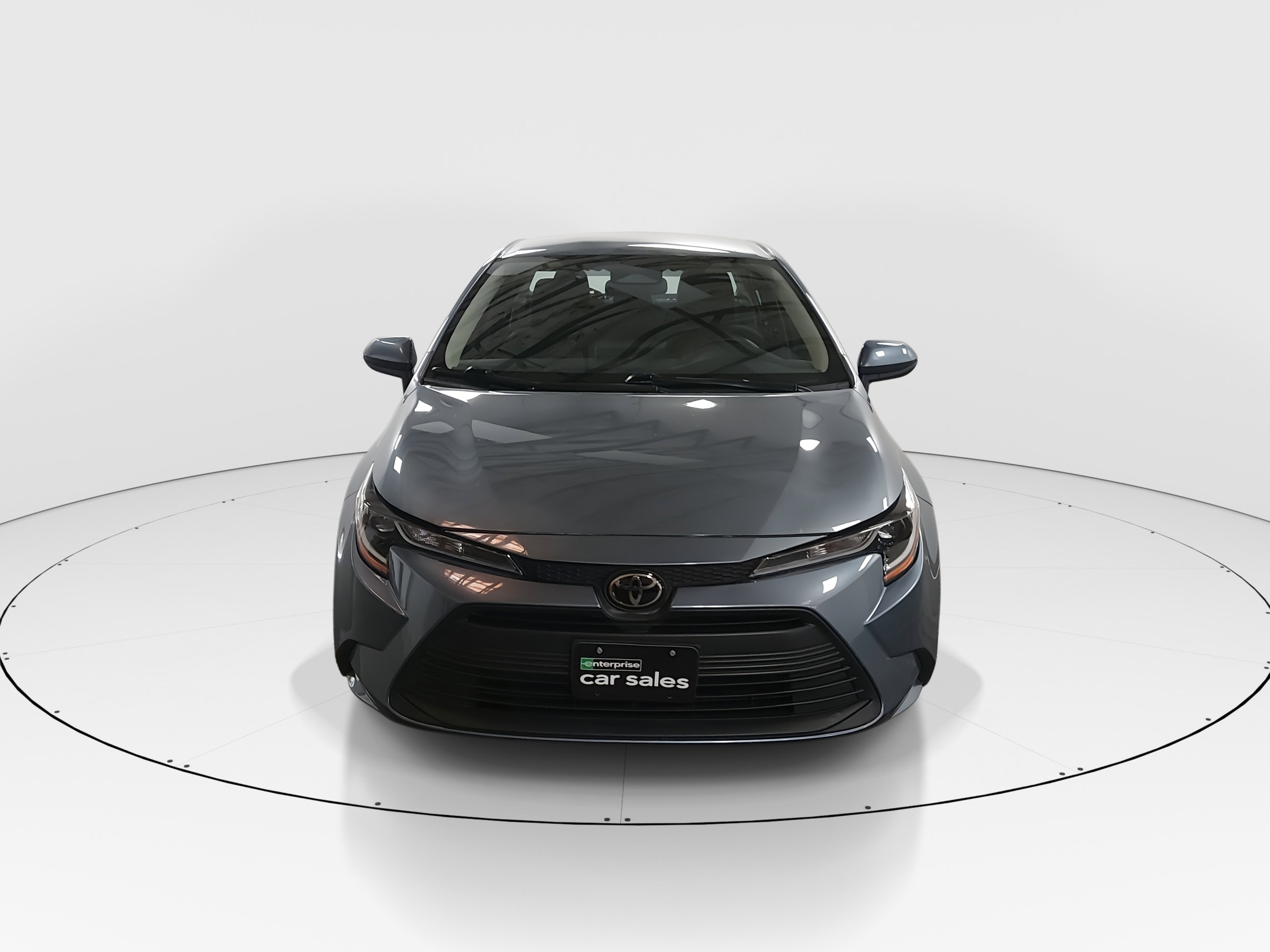 2024 Toyota Corolla LE - Photo 2