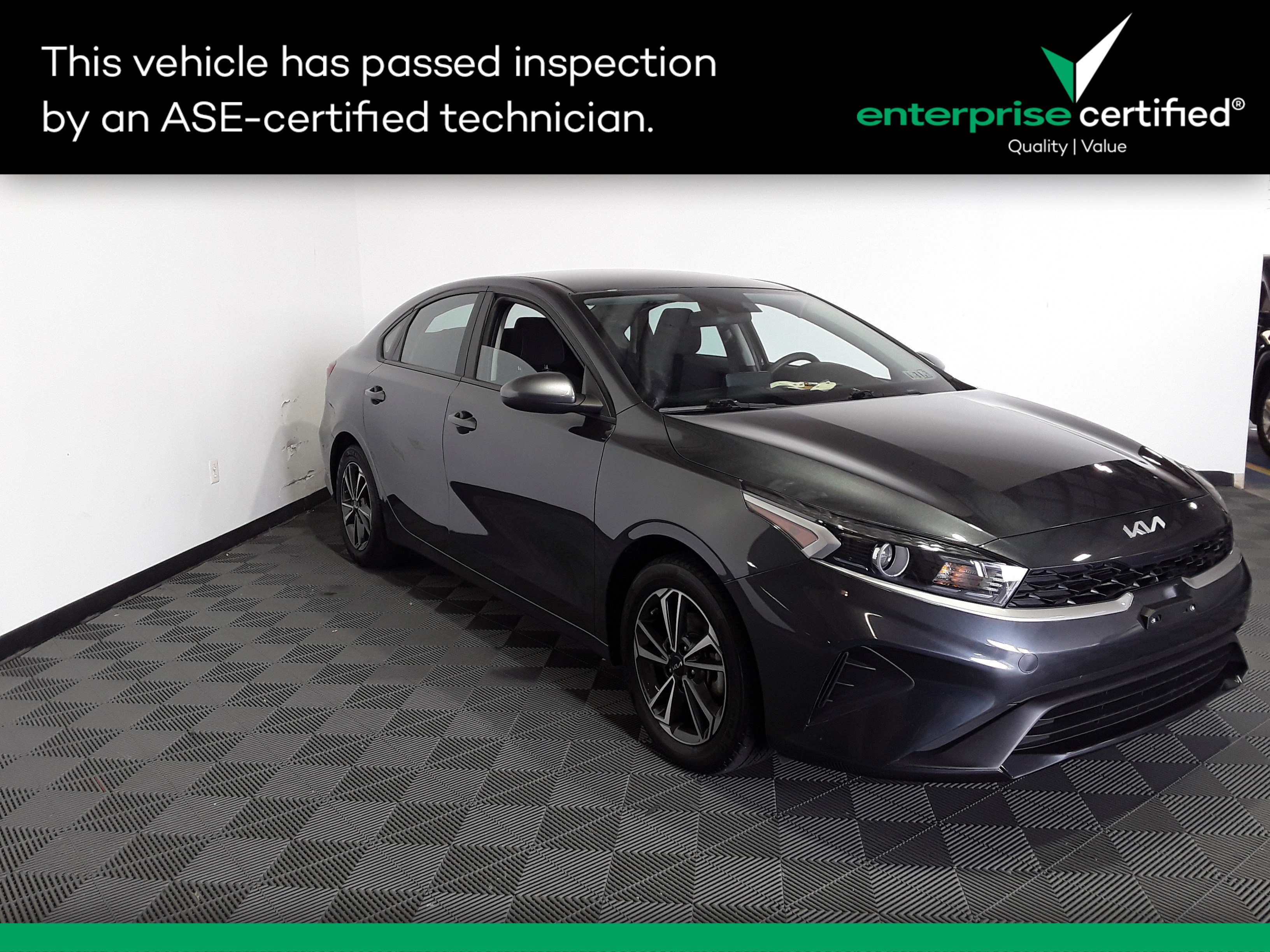 Used 2023 Kia Forte LXS IVT