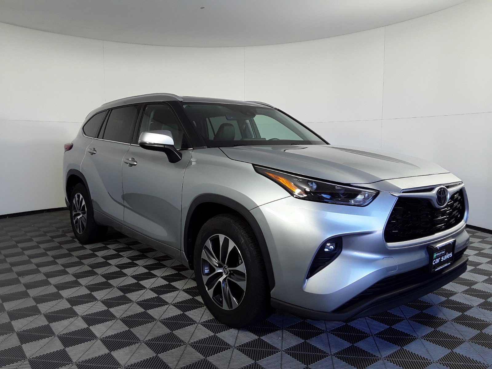 2022 Toyota Highlander XLE FWD