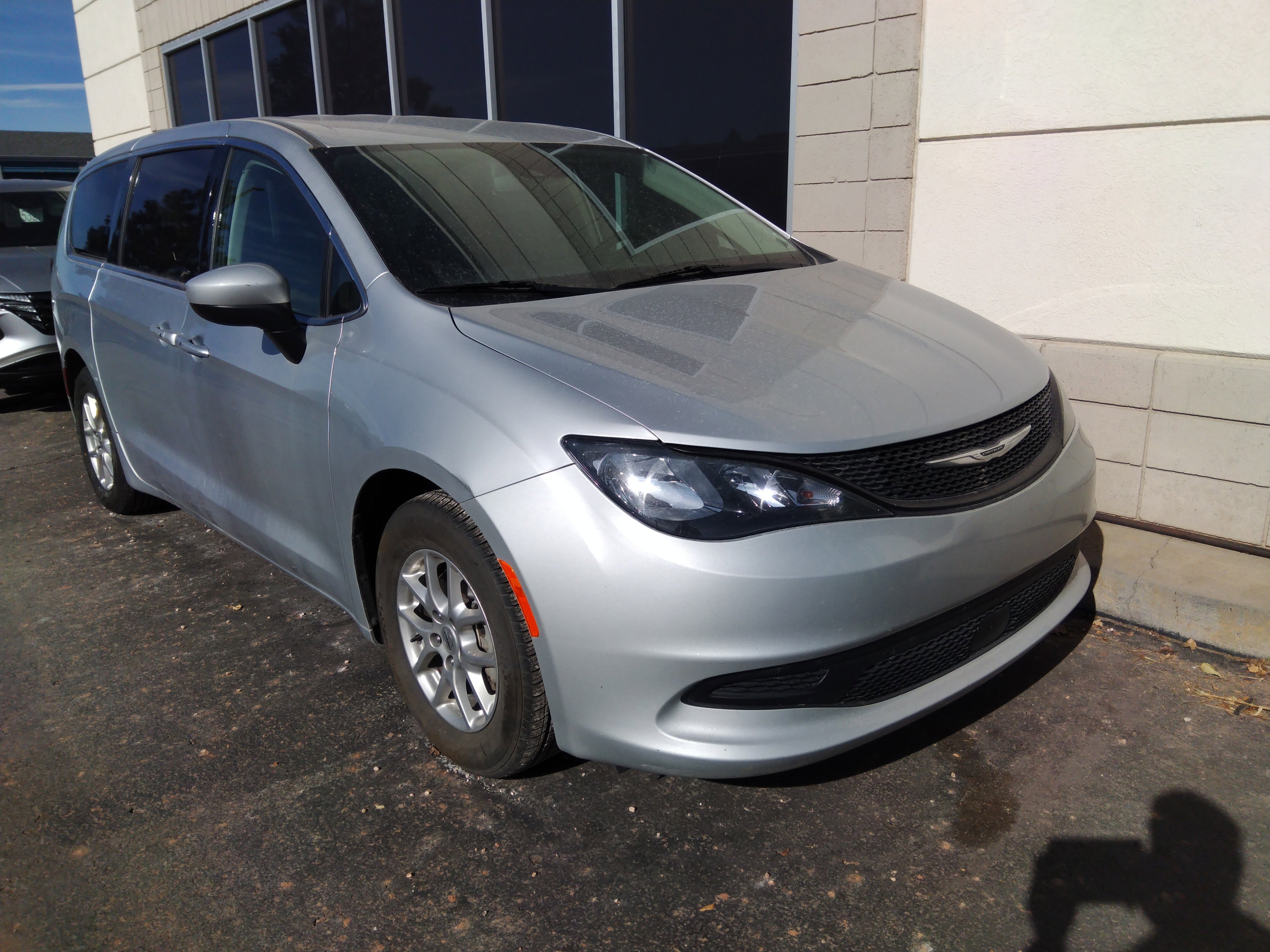 Used 2023 Chrysler Voyager LX FWD
