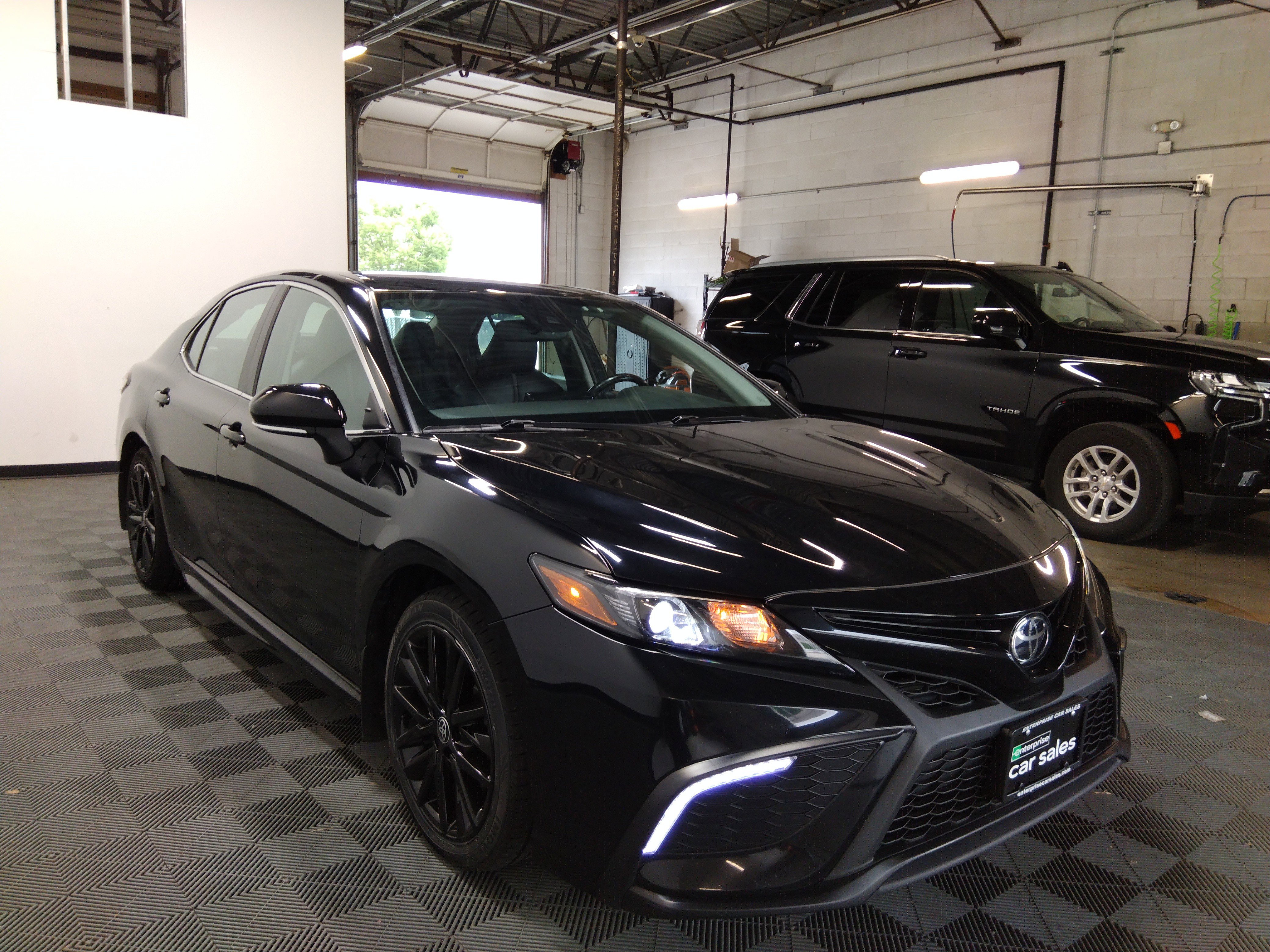 2023 Toyota Camry SE Auto