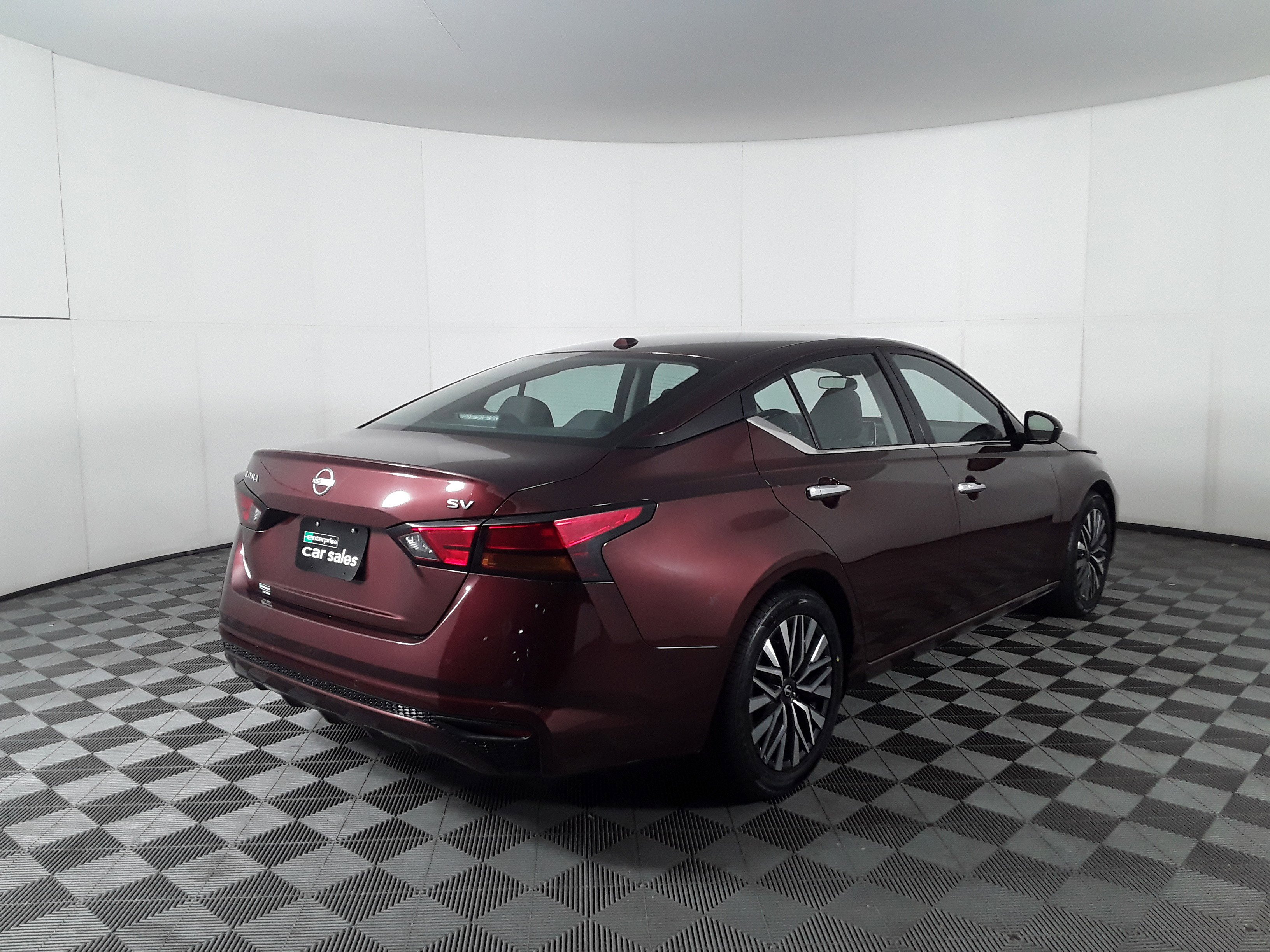 Image of Used 2024 Nissan Altima 2.5 SV Sedan