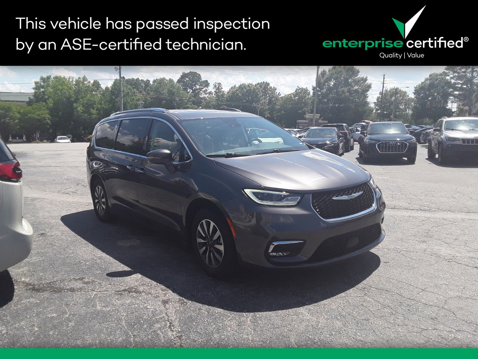 Used 2021 Chrysler Pacifica Hybrid Touring L FWD