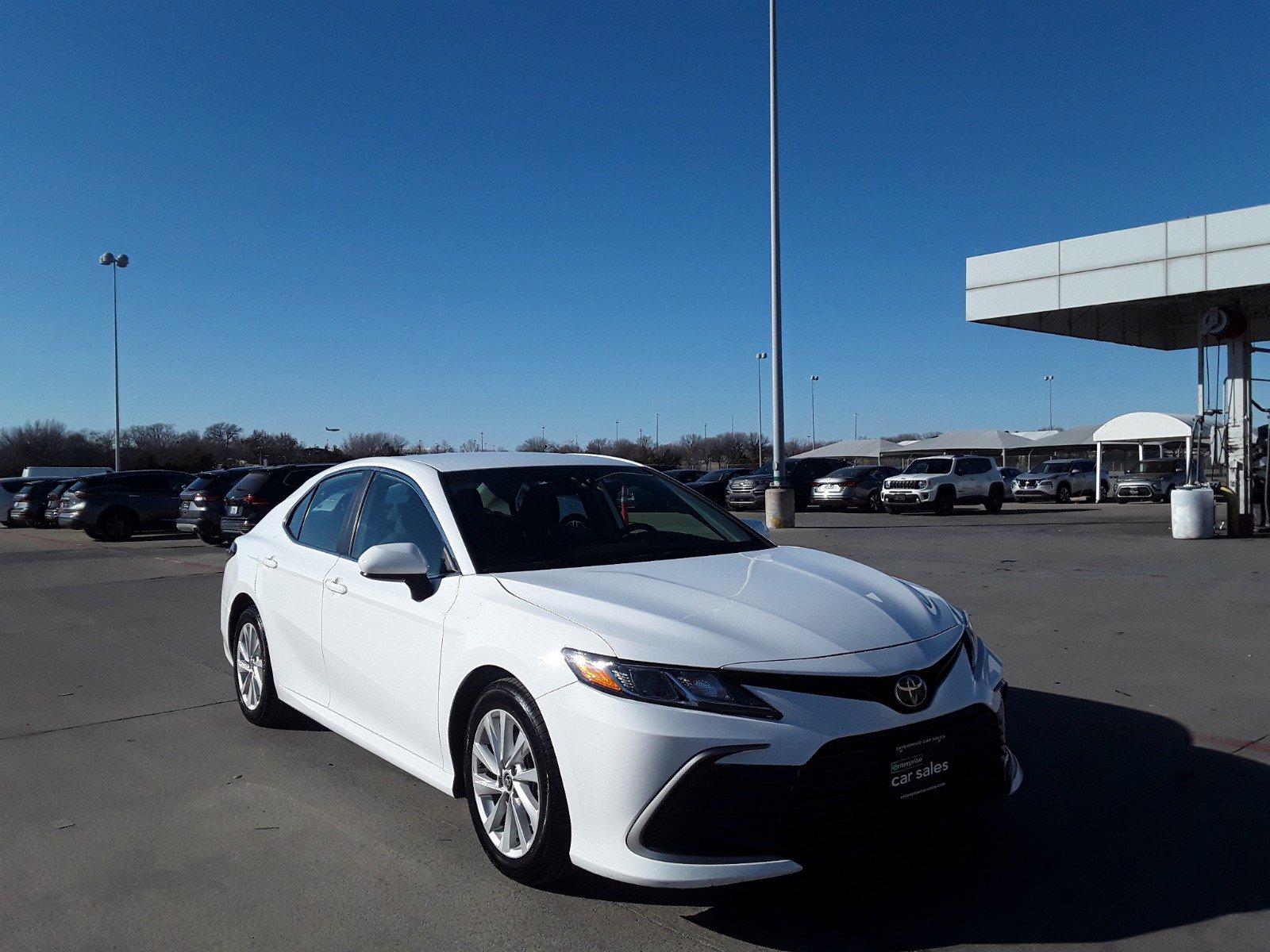 2022 Toyota Camry LE Auto