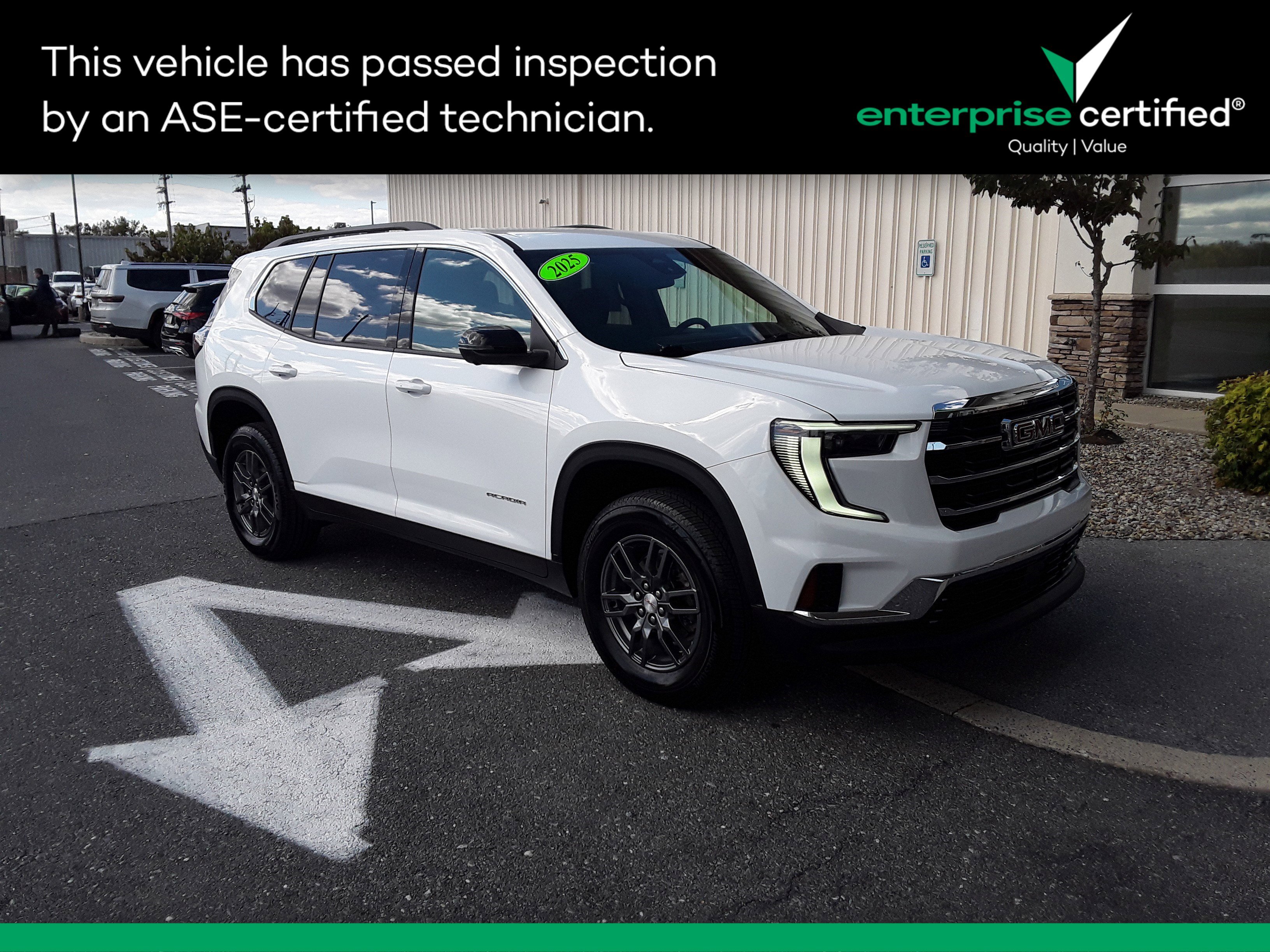 Used 2025 GMC Acadia FWD Elevation 4dr