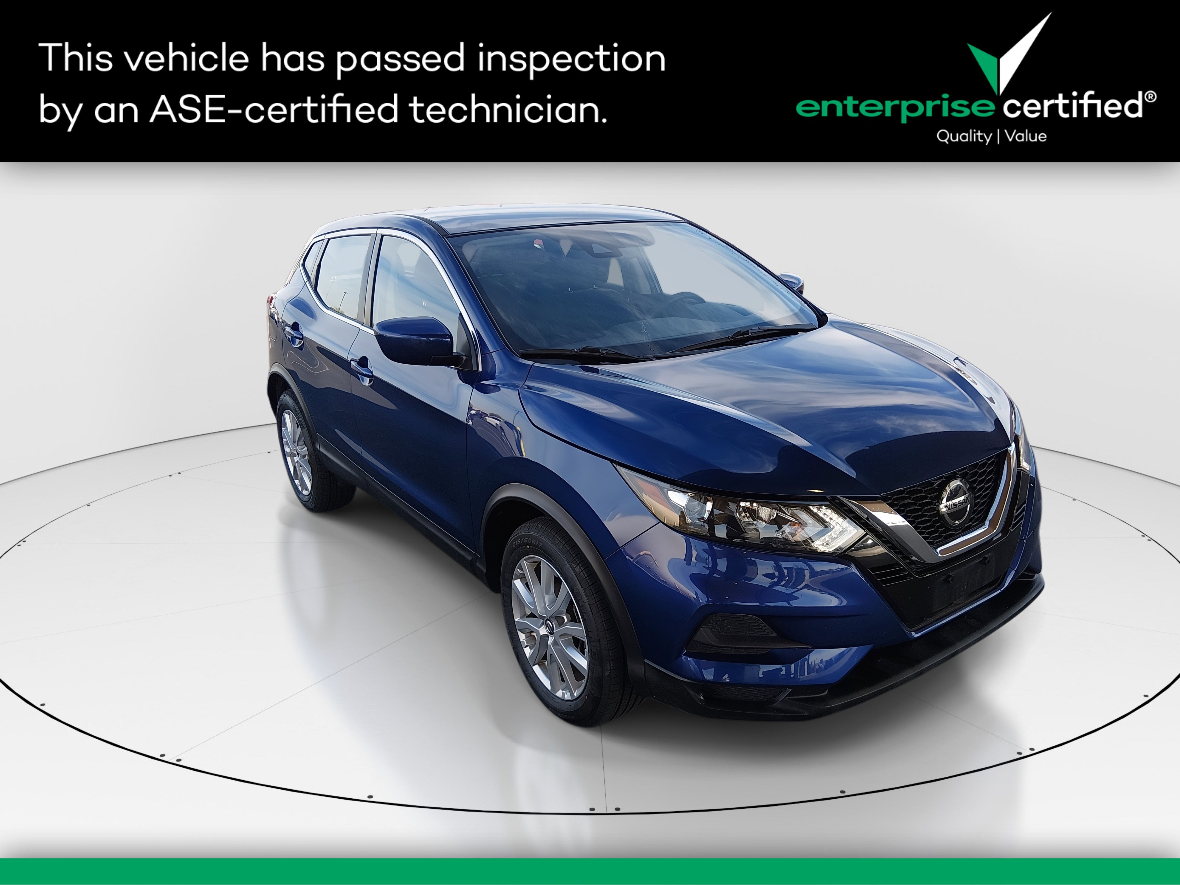 2022 Nissan Rogue Sport S's photo