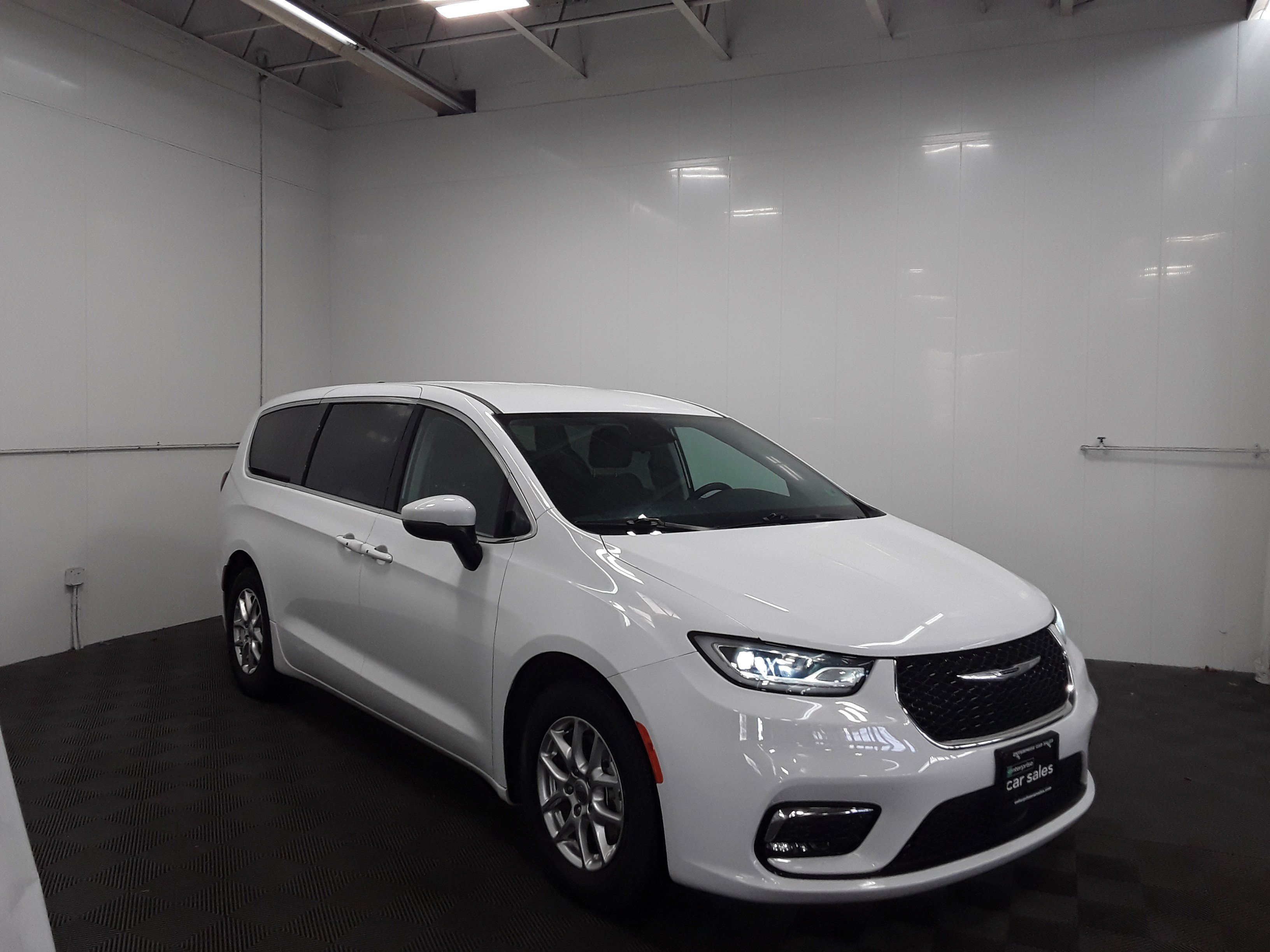 2023 Chrysler Pacifica Touring L FWD