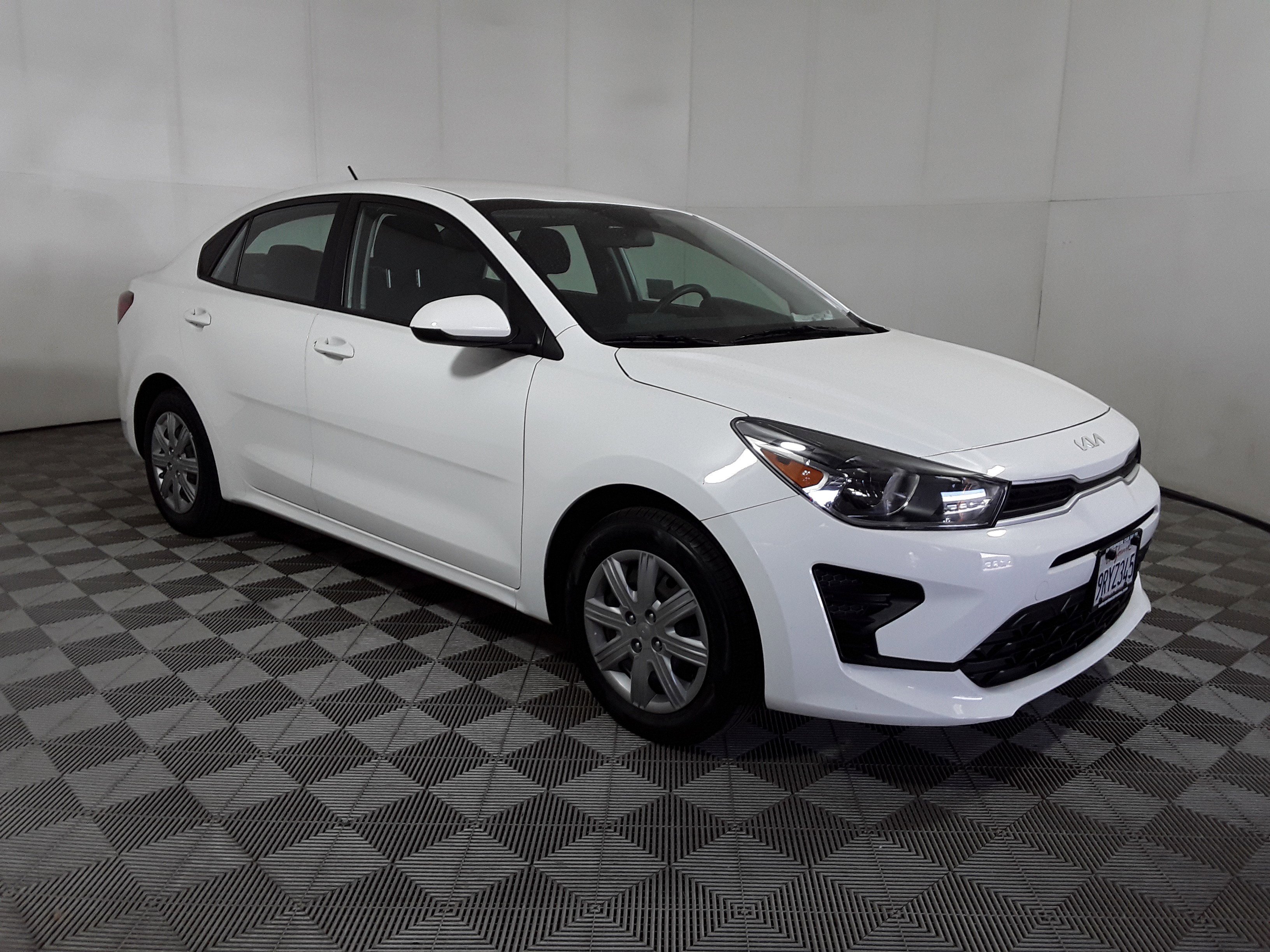 2023 Kia Rio LX IVT