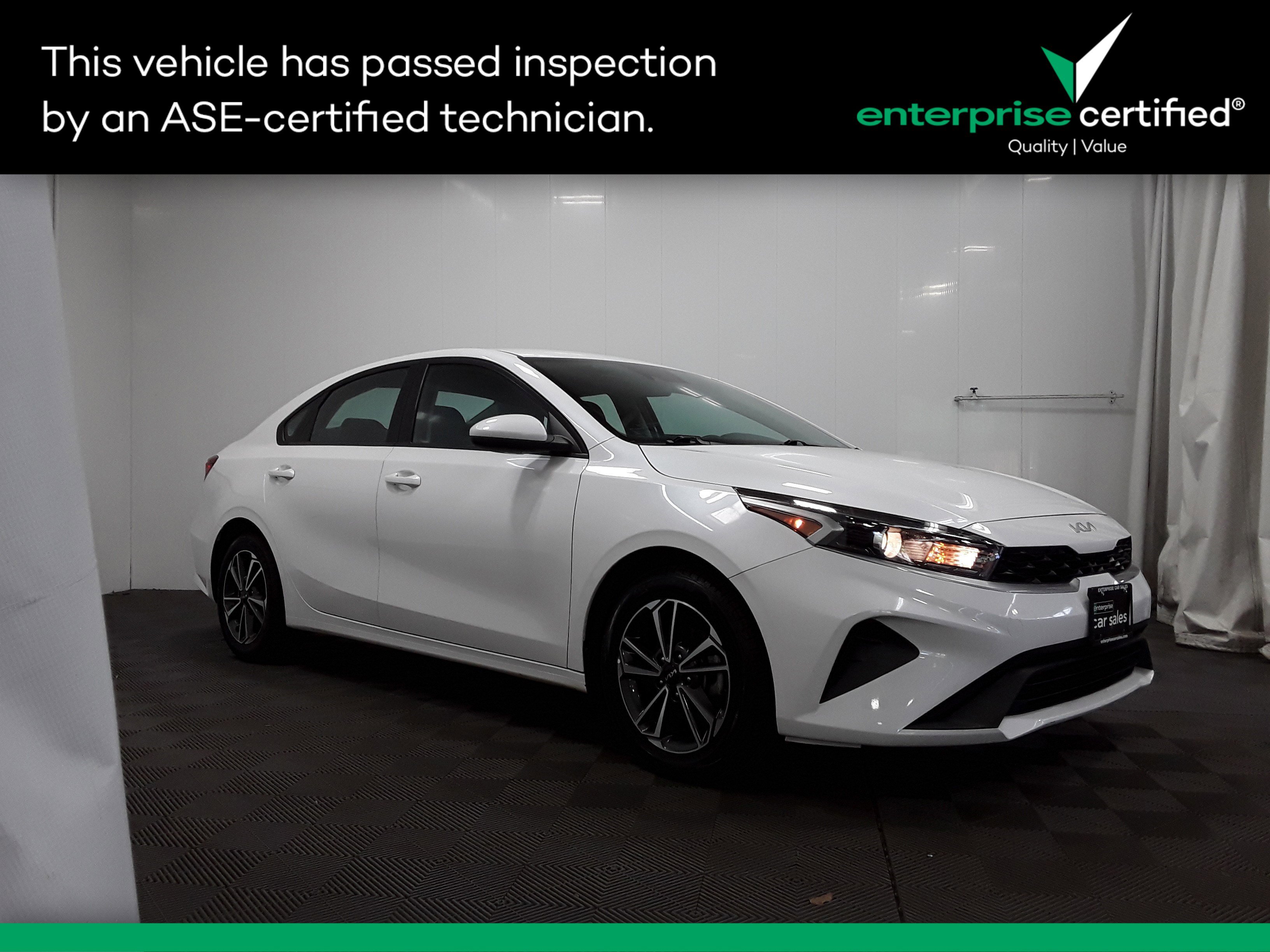 Used 2023 Kia Forte LXS IVT