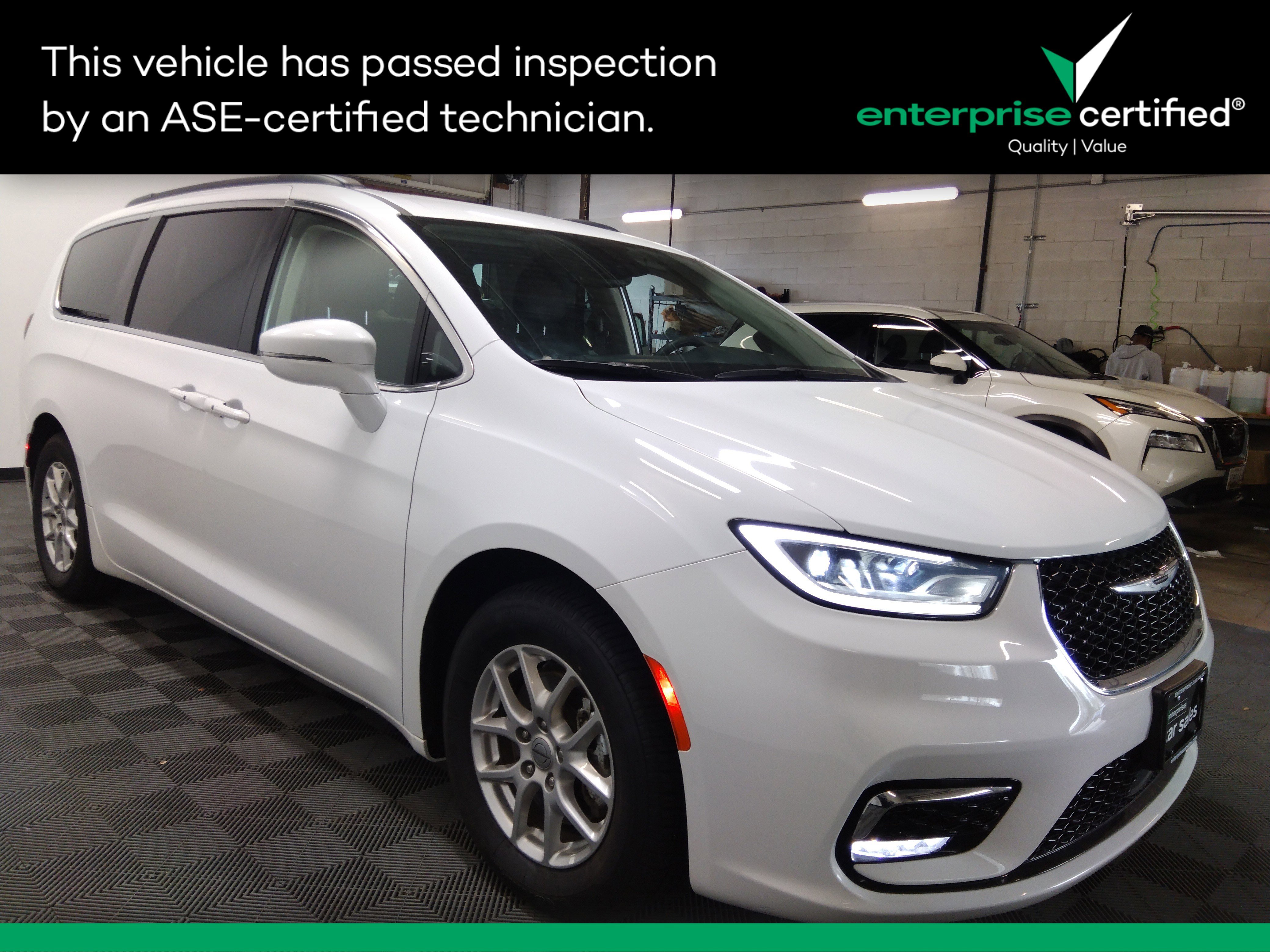 2022 Chrysler Pacifica Touring L FWD
