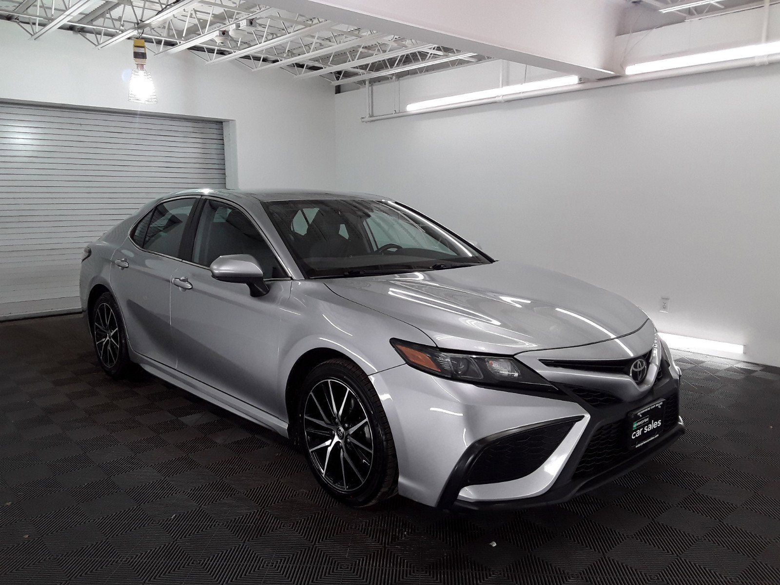 2021 Toyota Camry SE Auto