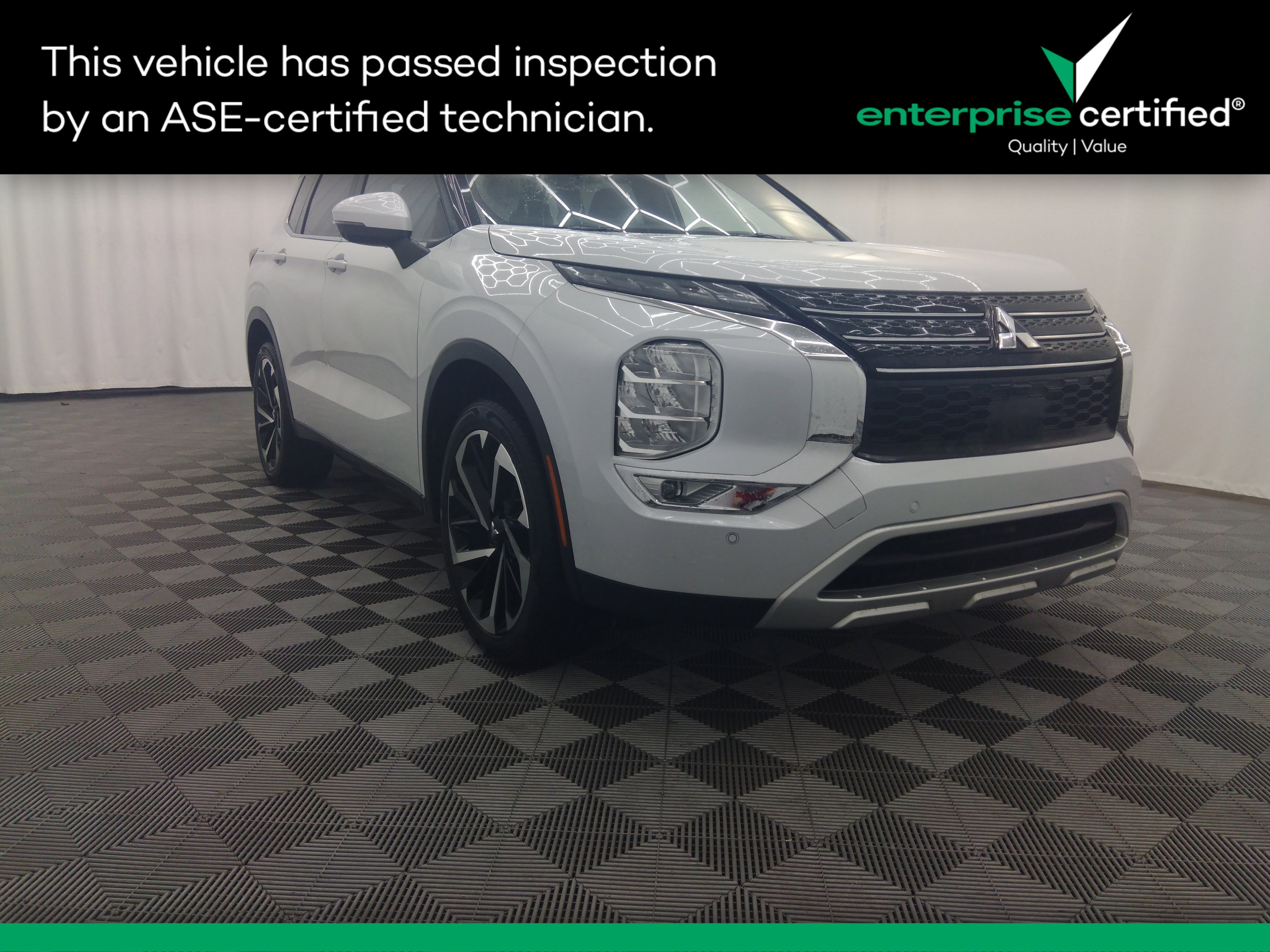 Used 2024 Mitsubishi Outlander SE FWD