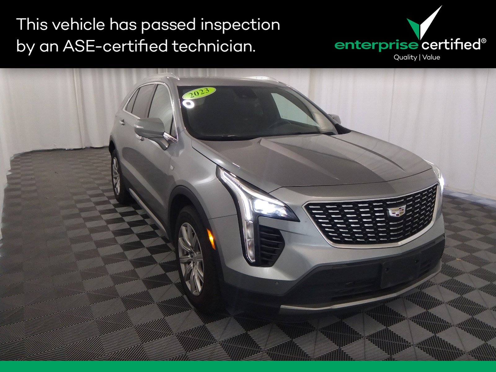 2023 Cadillac XT4 FWD 4dr Premium Luxury