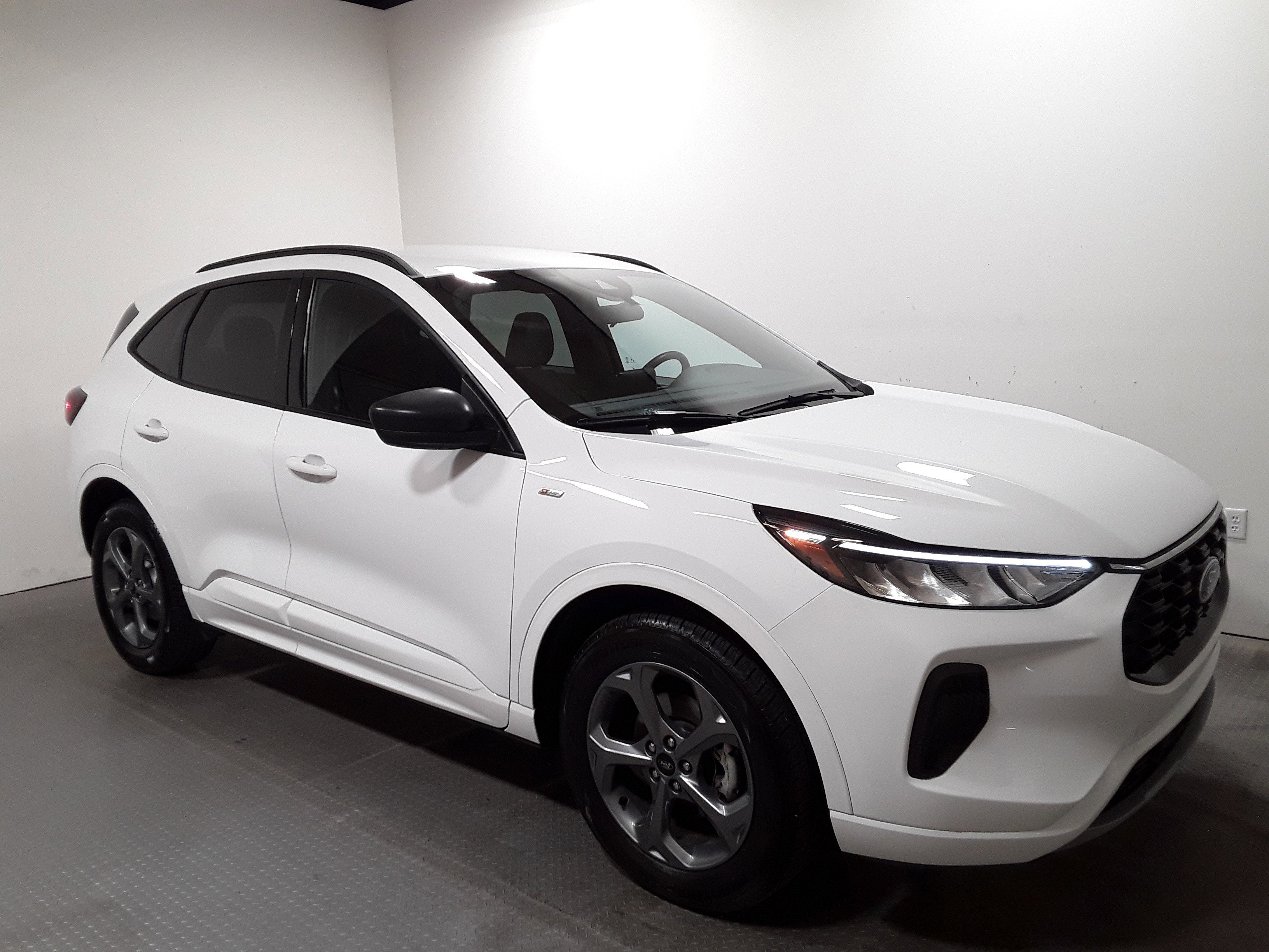 2023 Ford Escape ST-Line AWD