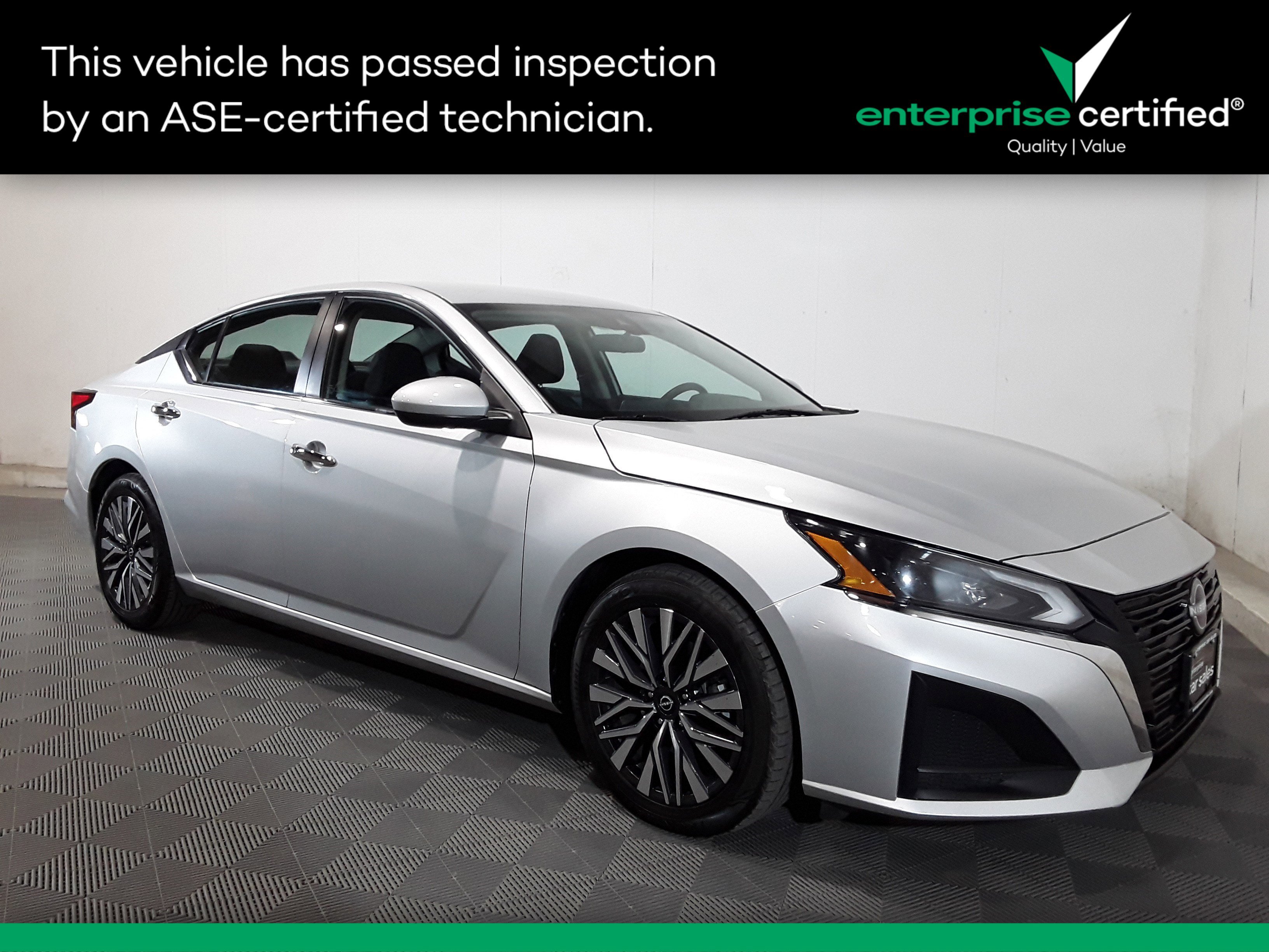 Used 2023 Nissan Altima 2.5 SV Sedan